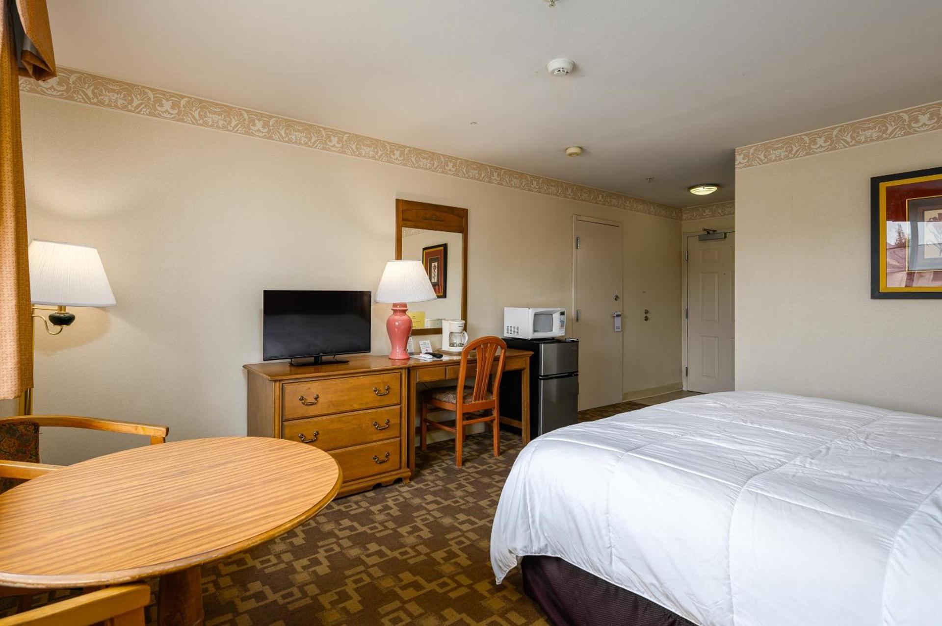Three Rivers Inn Sedro Woolley photo 12