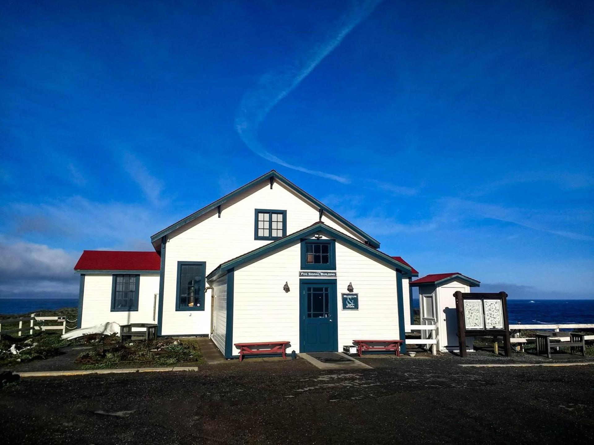 Point Arena Lighthouse photo 3