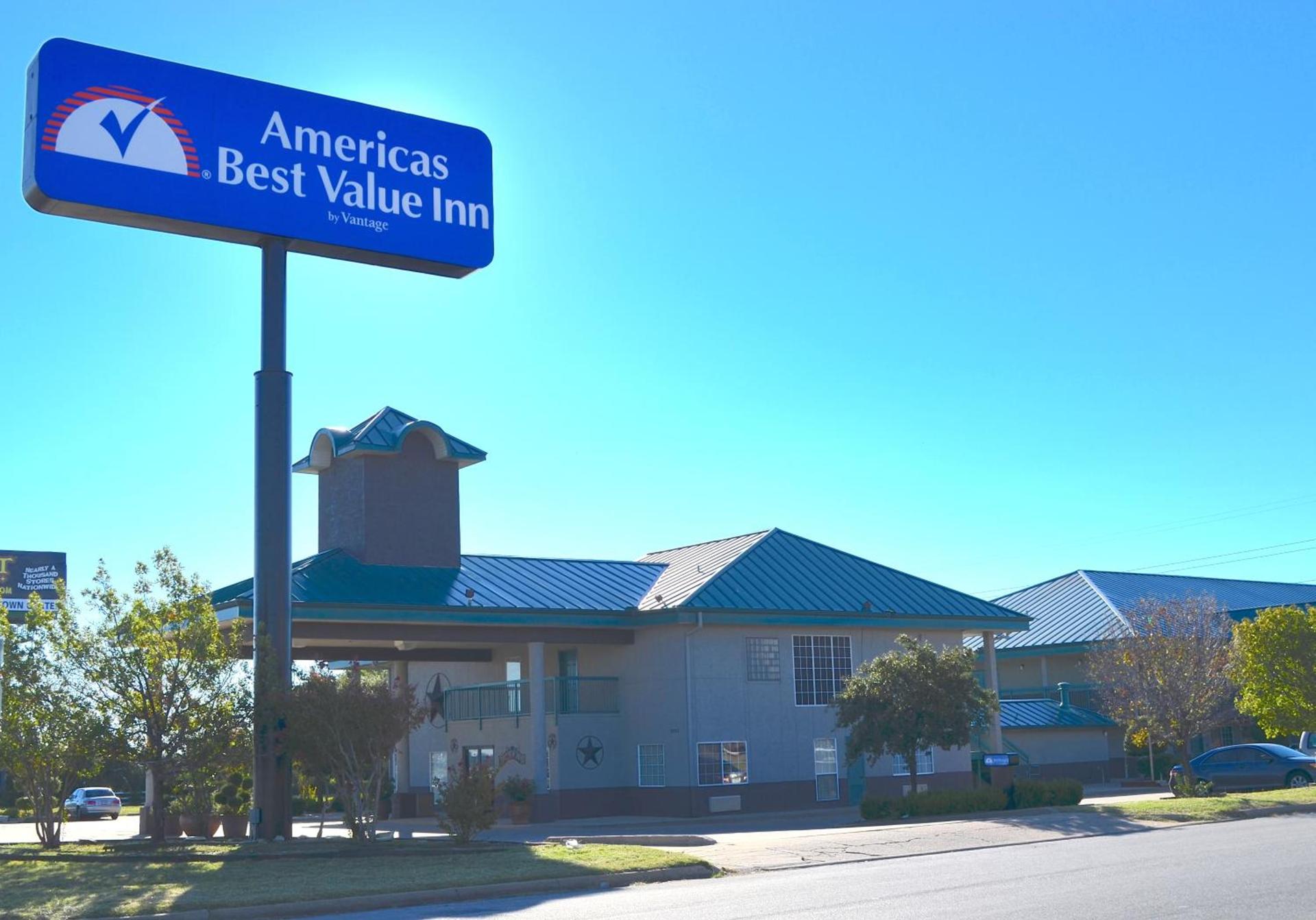 Americas Best Value Inn Fort Worth photo 43