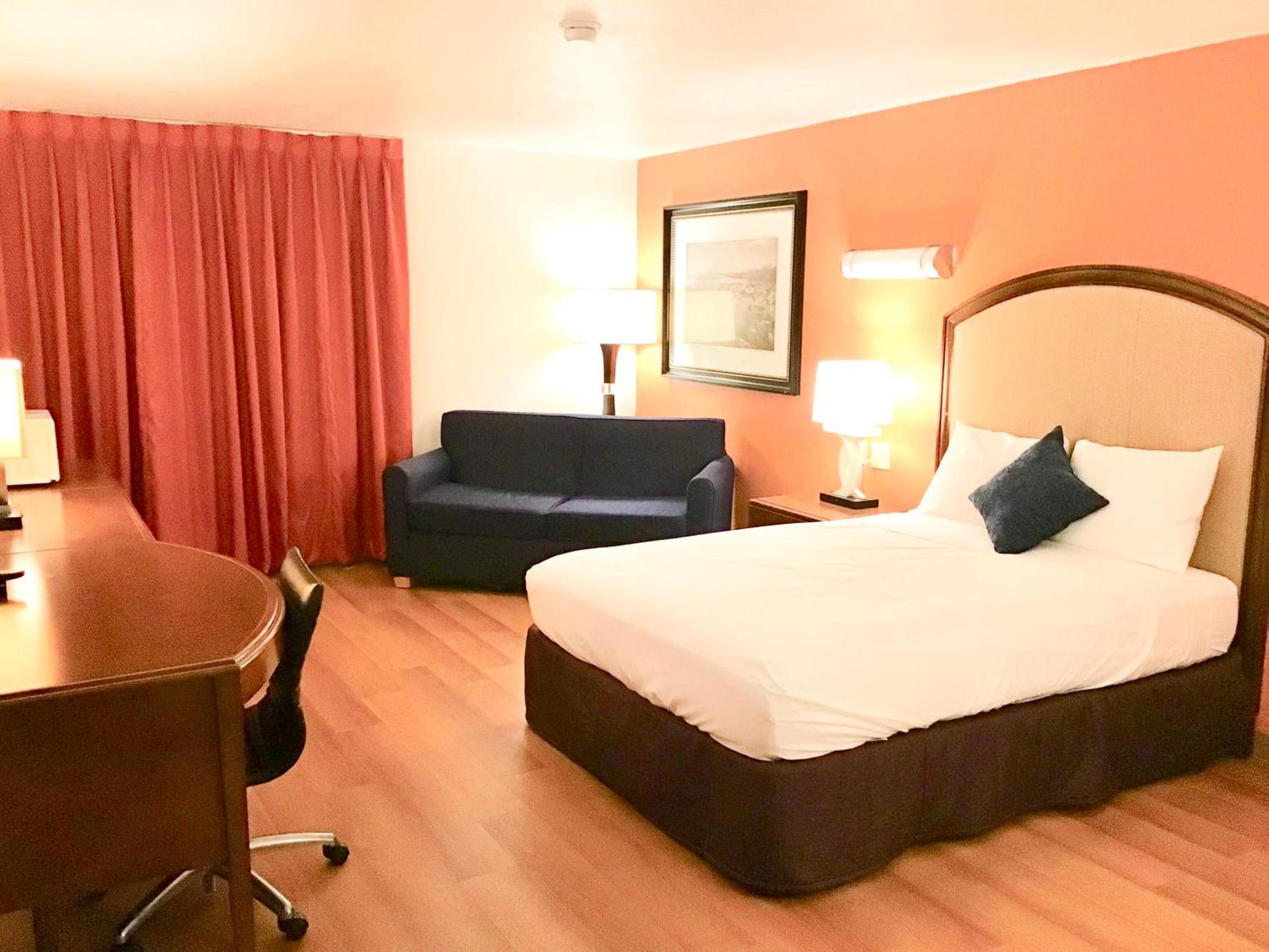 7 boutique hotel photo 13