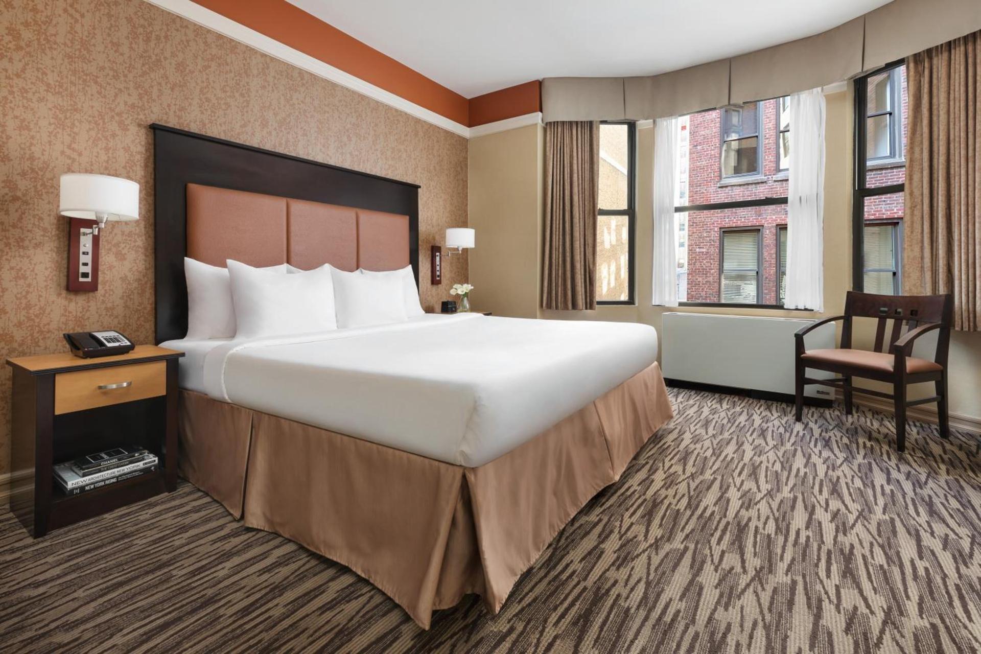 The Hotel at Fifth Avenue photo 3