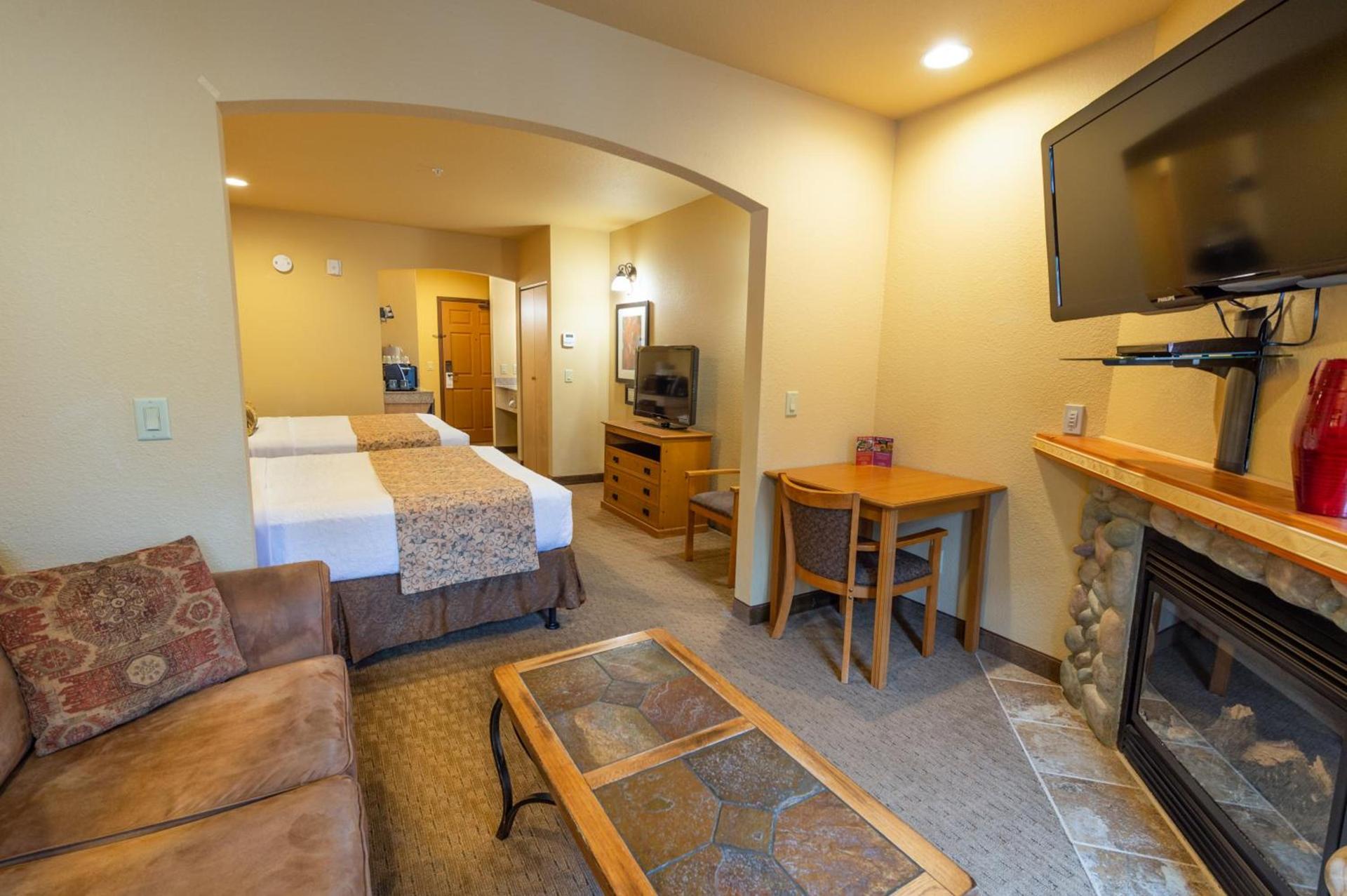 Icicle Village Resort photo 51