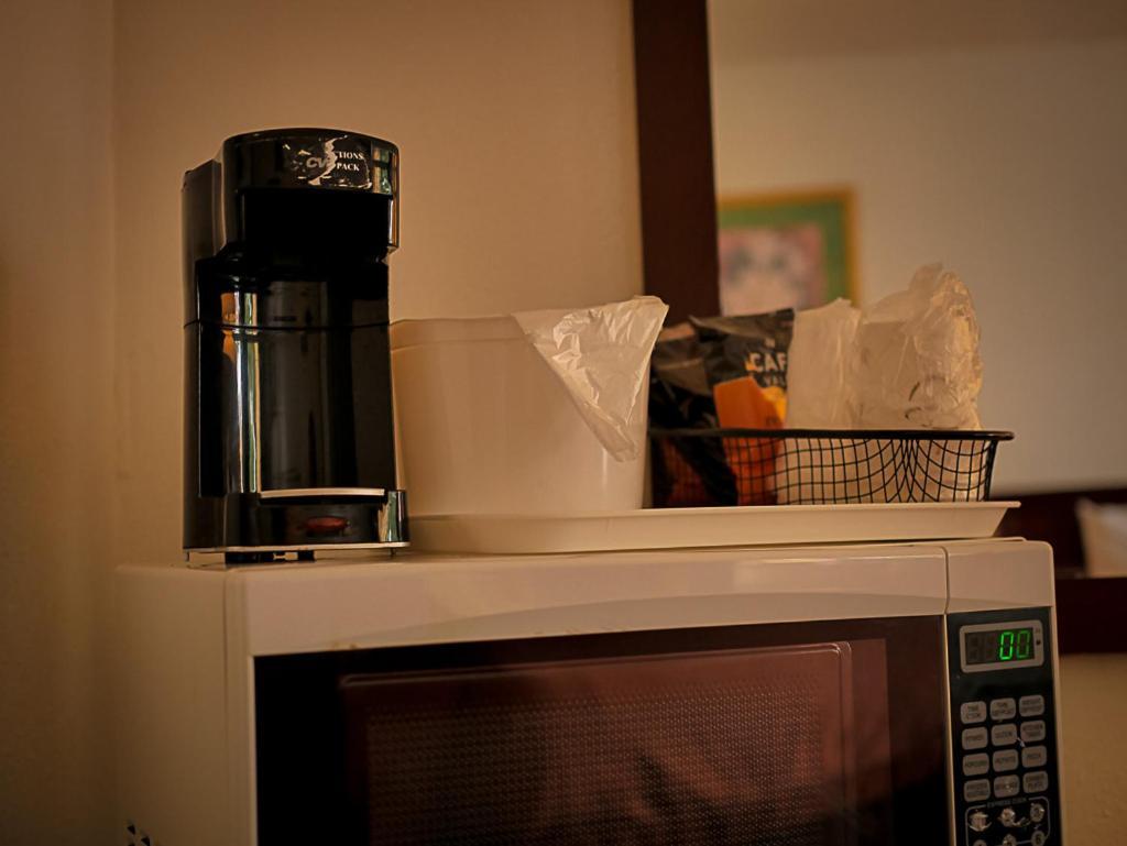 Americas Best Value Inn - Chico photo 12