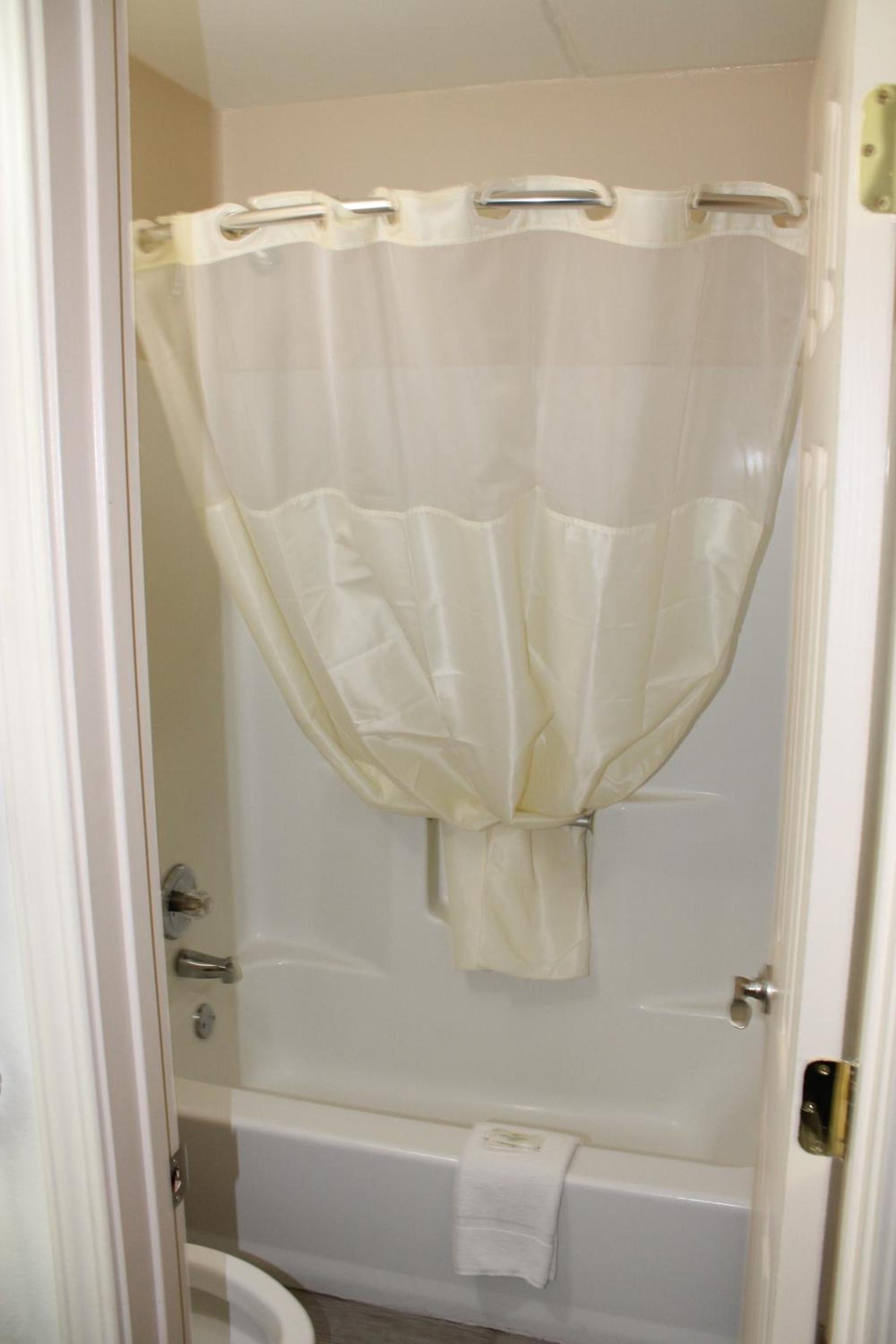 Americas Best Value Inn Tuscaloosa photo 9