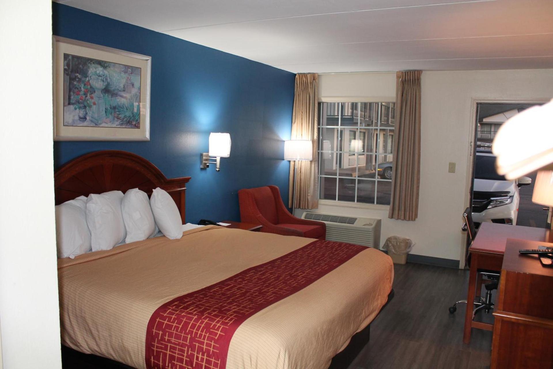 Americas Best Value Inn Tuscaloosa photo 24