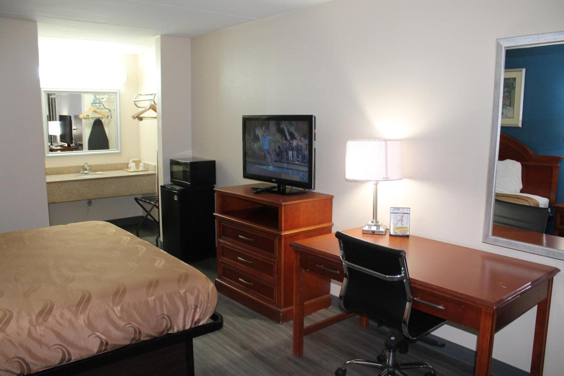 Americas Best Value Inn Tuscaloosa photo 19