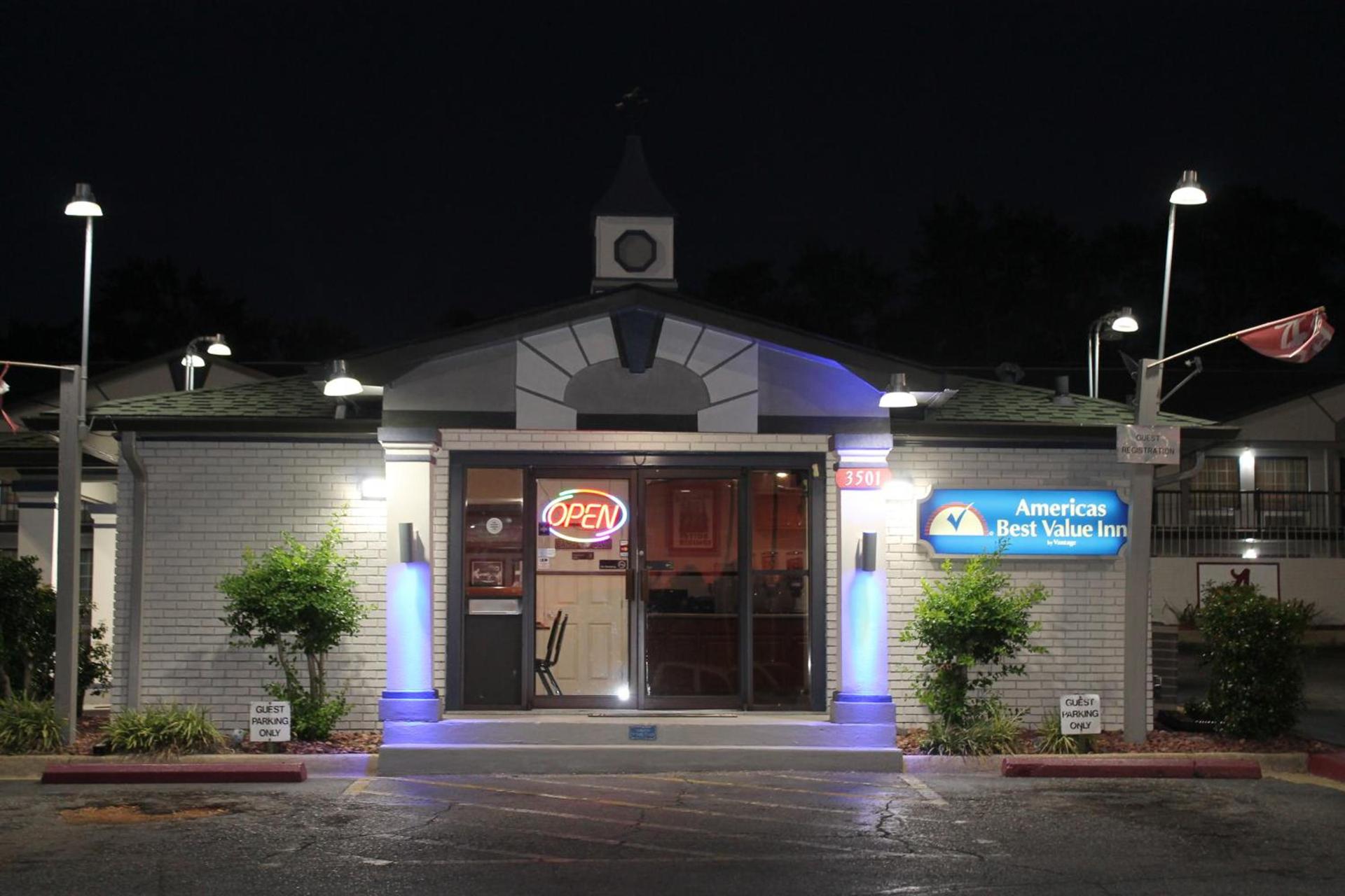 Americas Best Value Inn Tuscaloosa photo 12