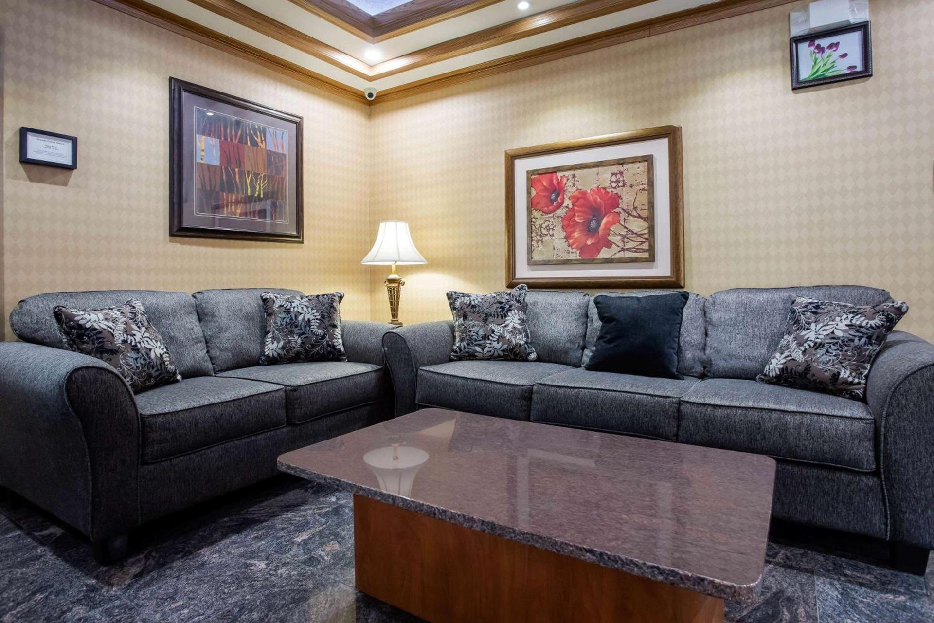 Days Inn by Wyndham Runnemede Philadelphia Area photo 5