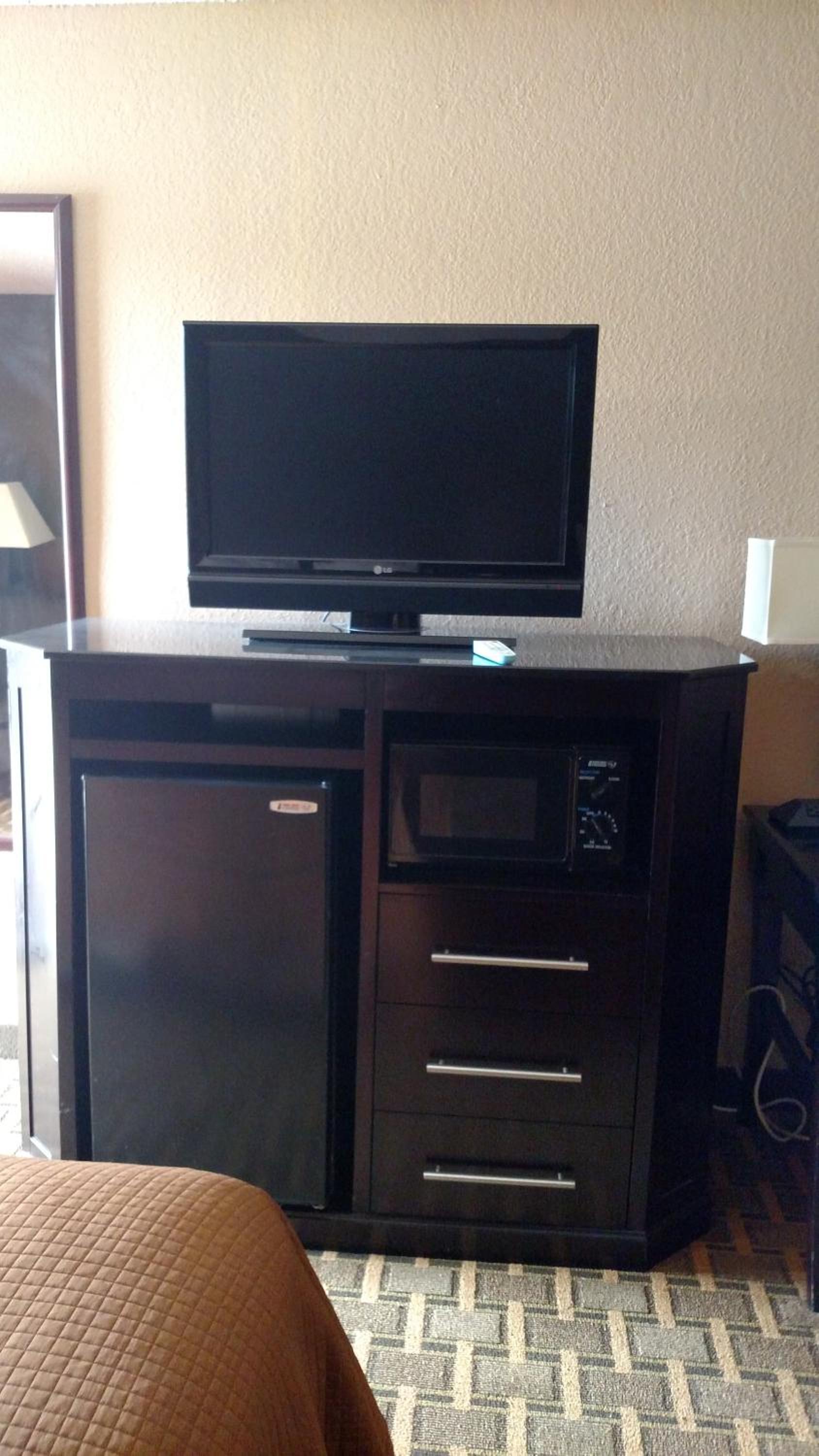 Super 8 by Wyndham Atoka photo 31