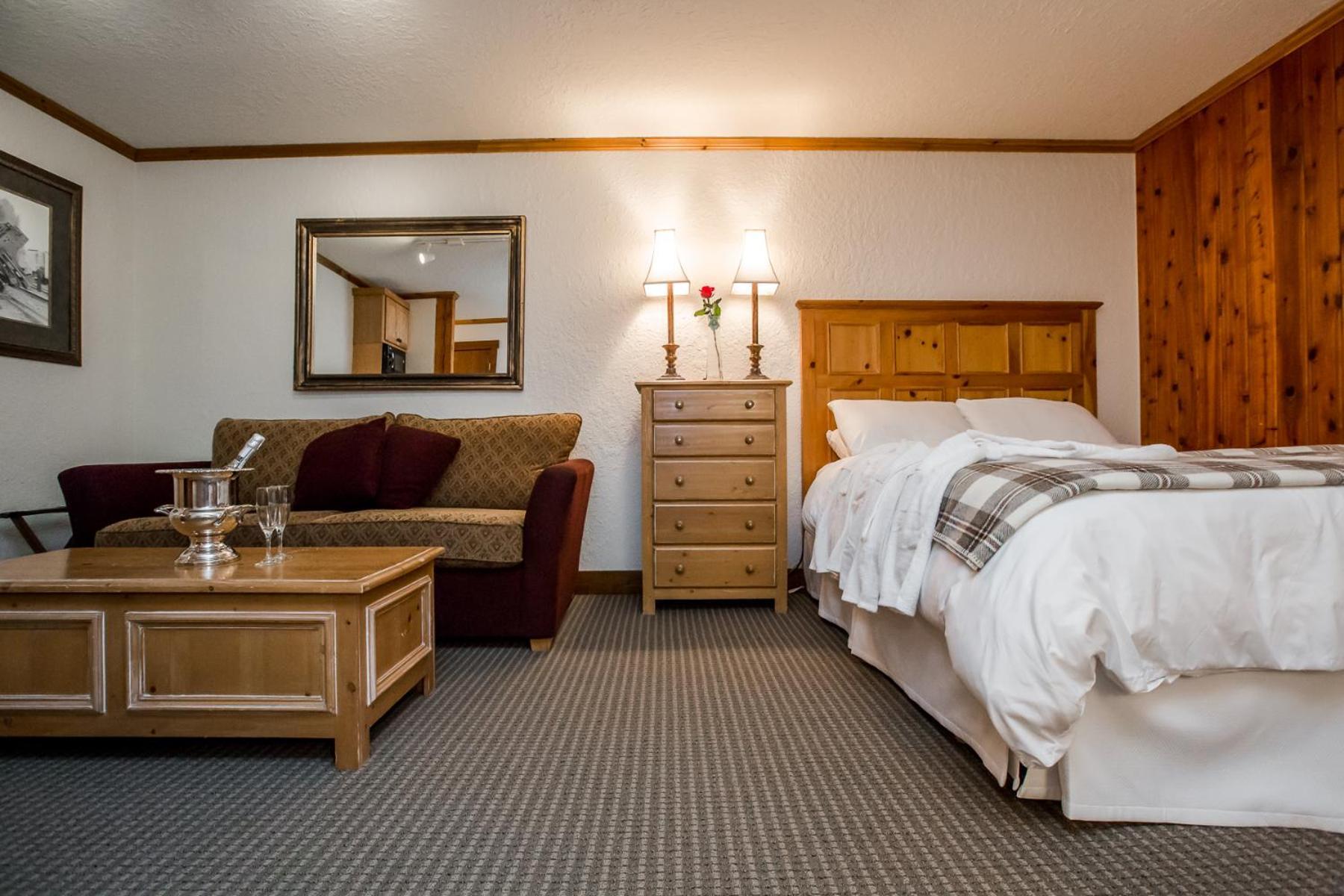 Kandahar Lodge at Whitefish Mountain Resort photo 9