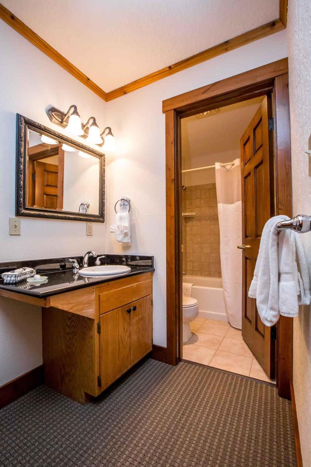 Kandahar Lodge at Whitefish Mountain Resort photo 6