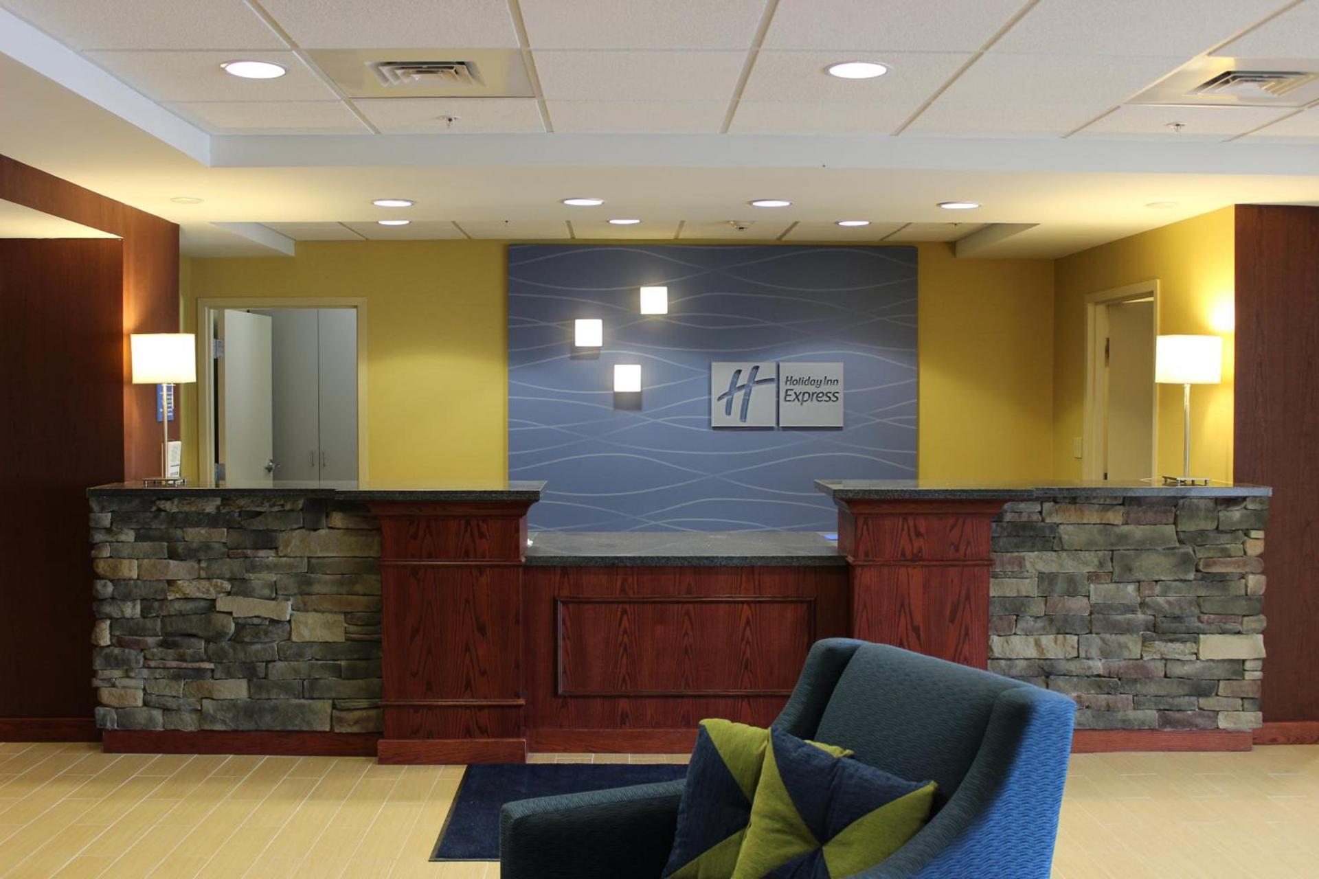 Holiday Inn Express Milford by IHG photo 2
