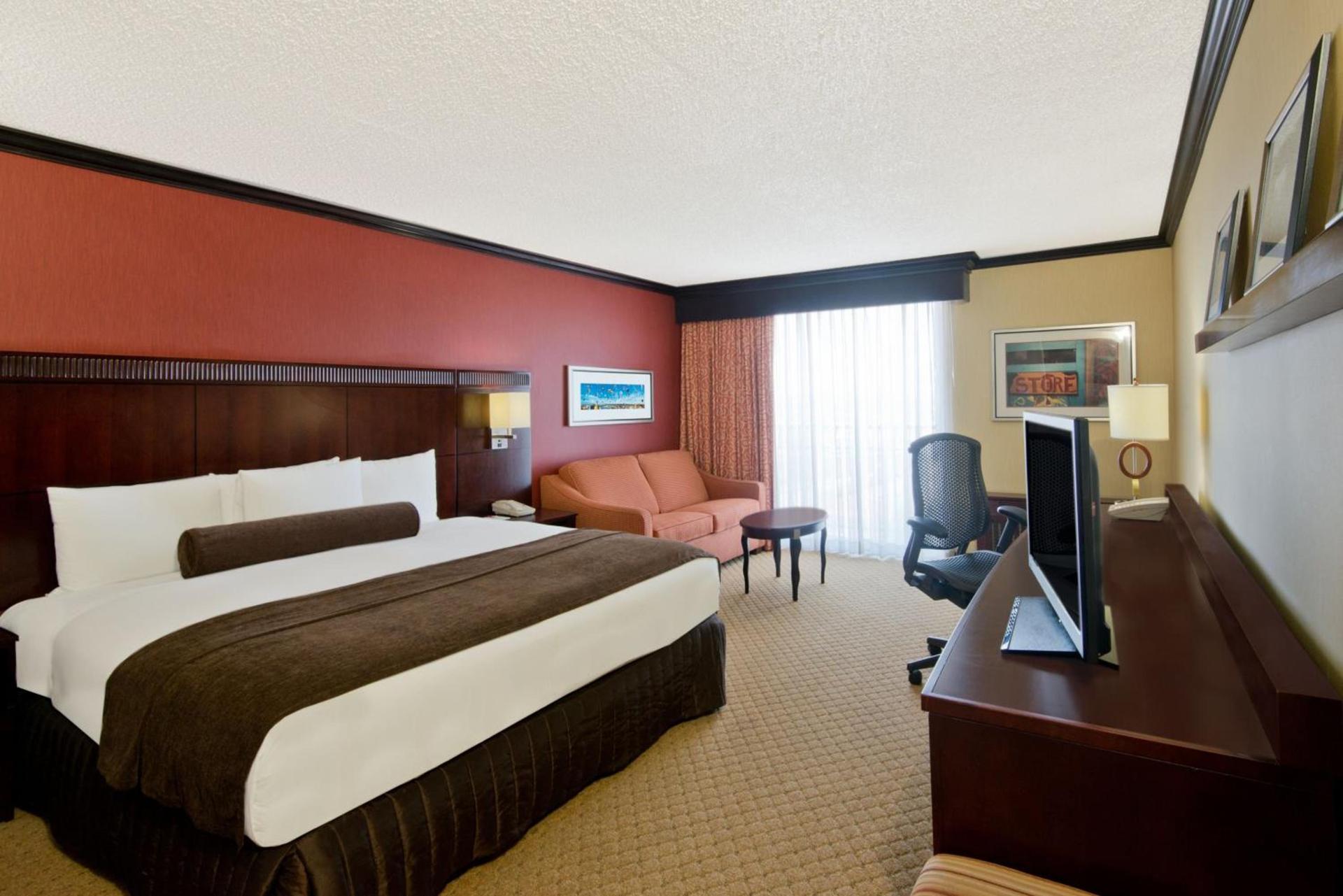 Crowne Plaza Albuquerque by IHG photo 29