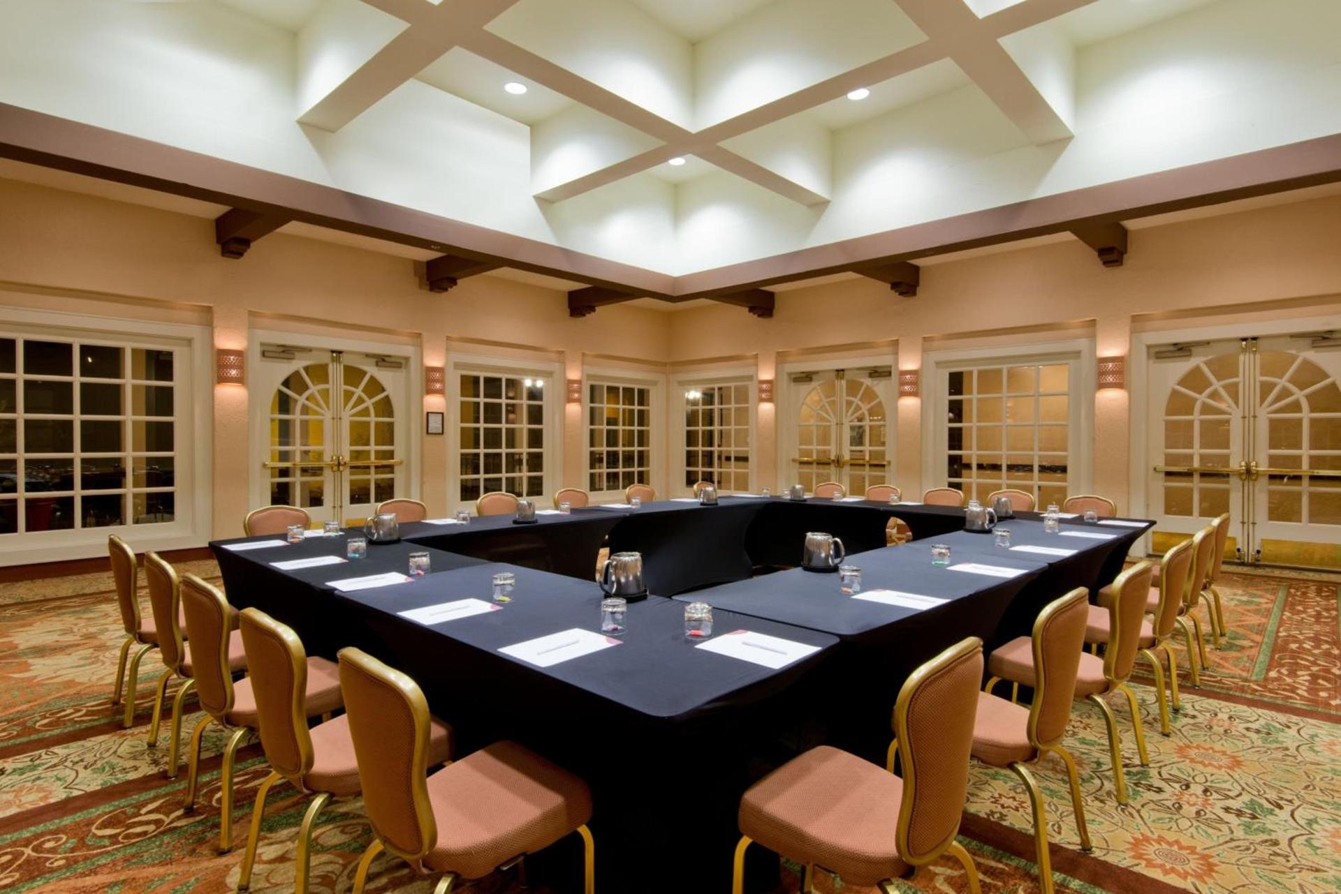 Crowne Plaza Albuquerque by IHG photo 36