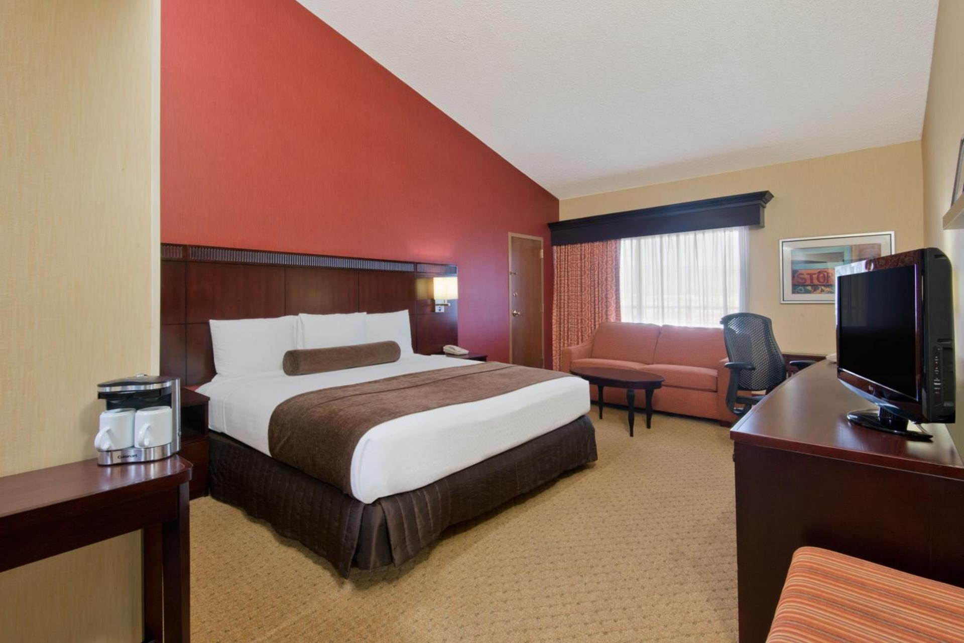 Crowne Plaza Albuquerque by IHG photo 32