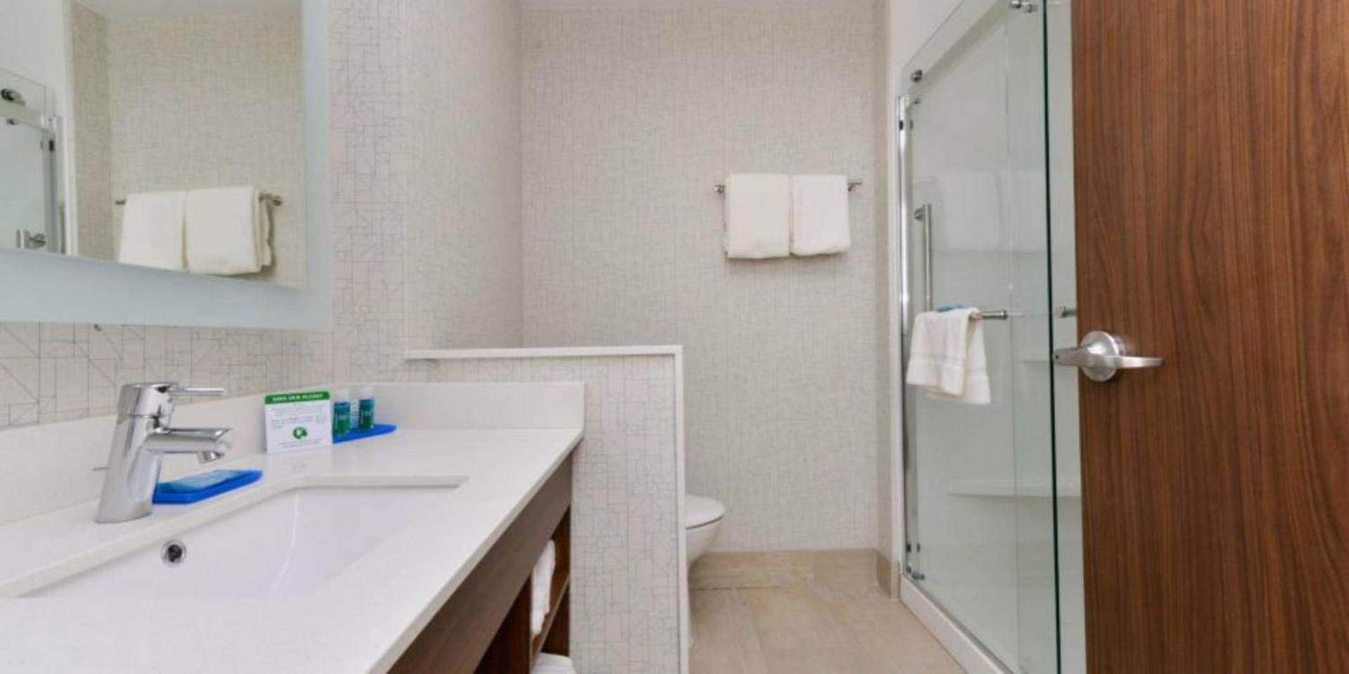 Holiday Inn Express - Alliance by IHG photo 33