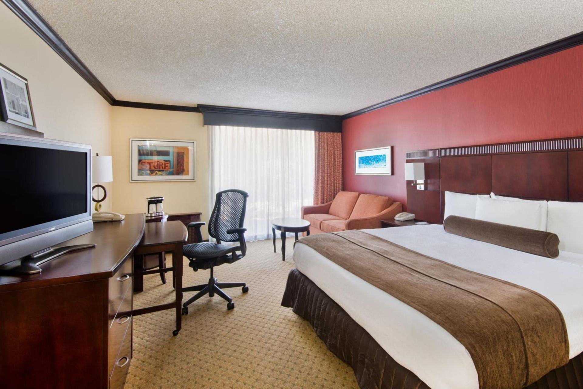 Crowne Plaza Albuquerque by IHG photo 25