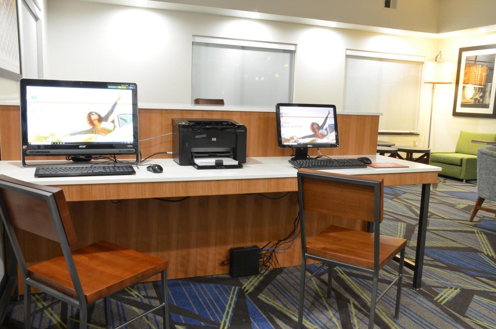 Holiday Inn Express- Waterloo/Cedar Falls by IHG photo 15