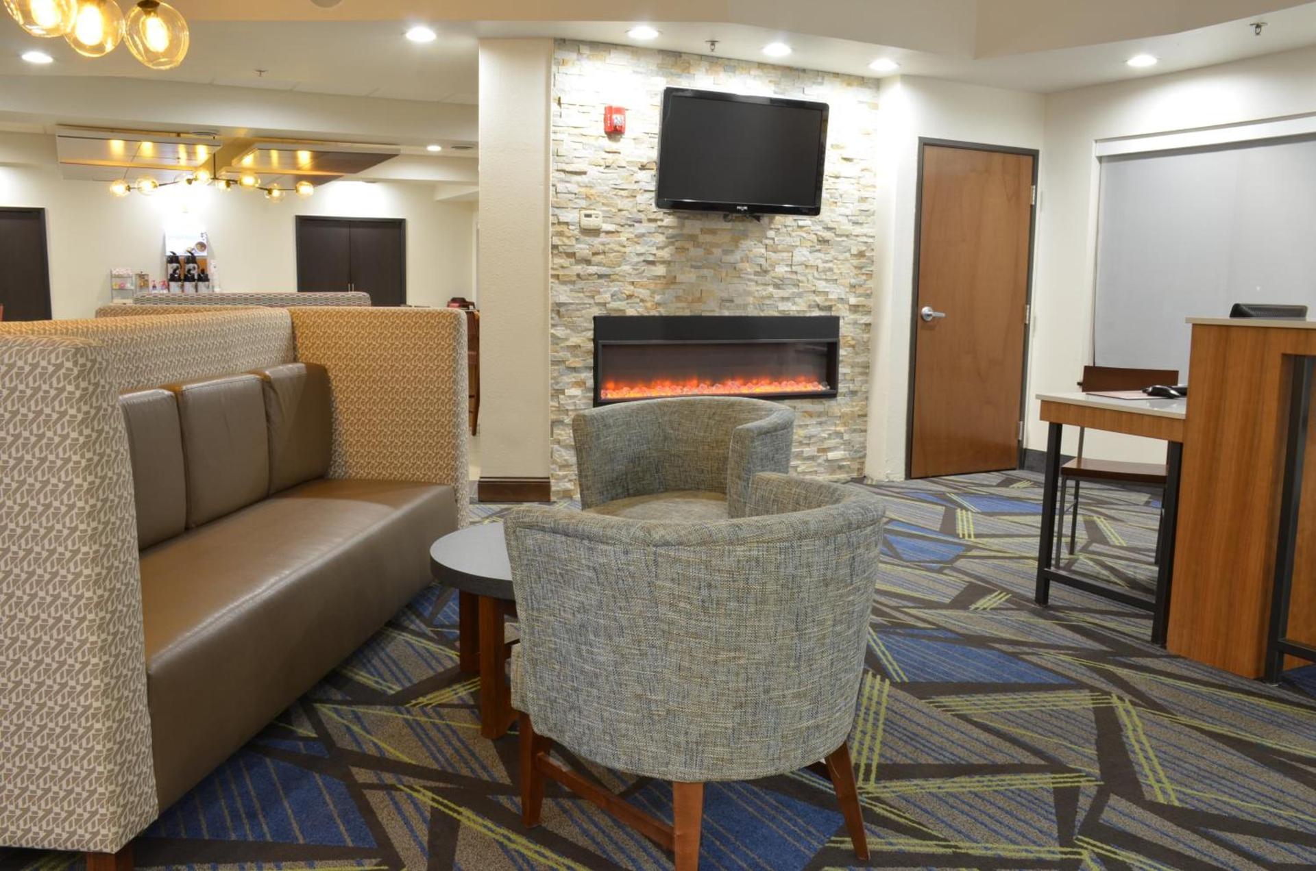 Holiday Inn Express- Waterloo/Cedar Falls by IHG photo 14