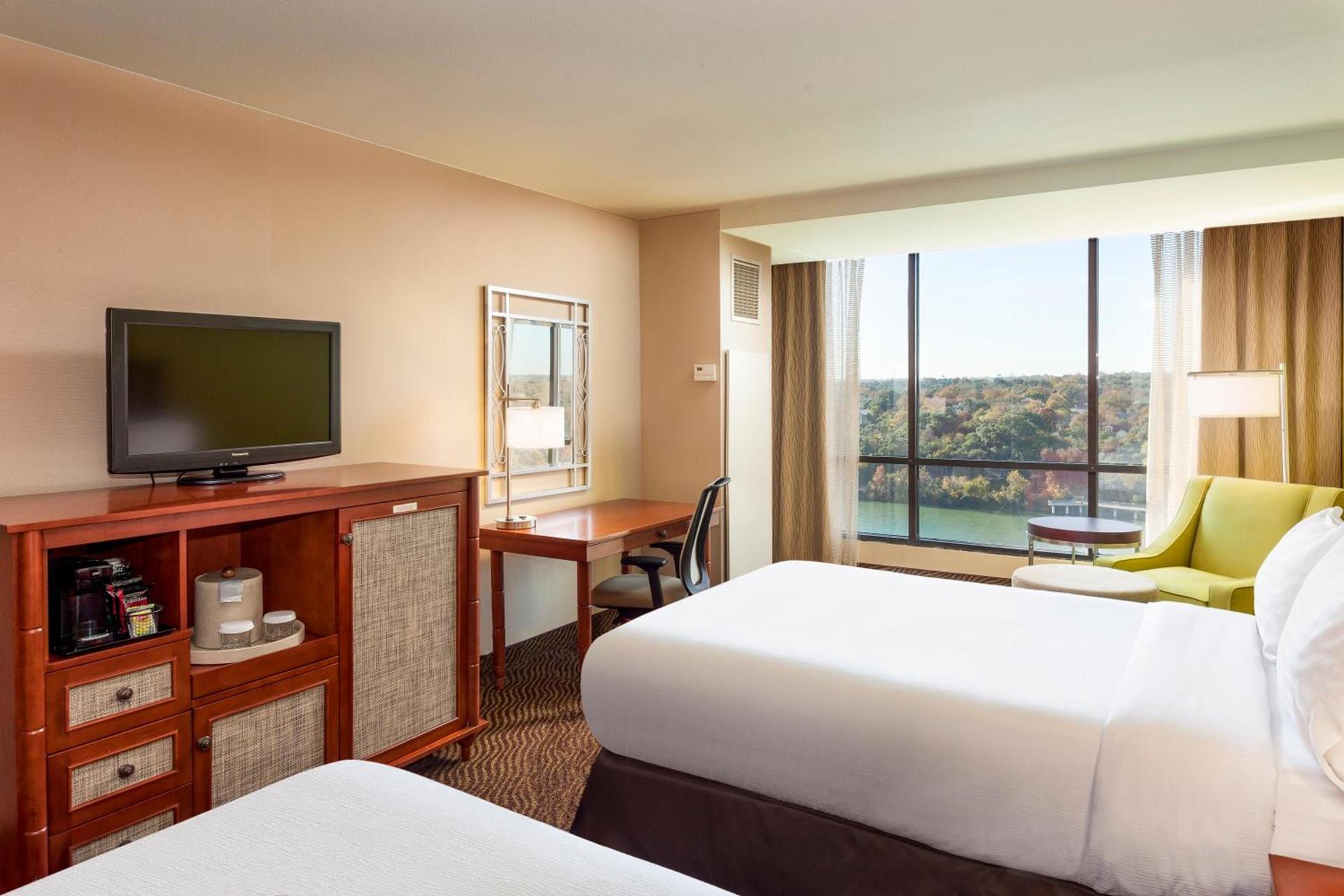 Holiday Inn Austin -Town Lake by IHG photo 35