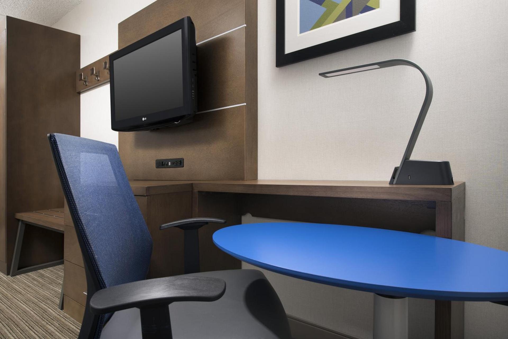 Holiday Inn Express Andover North - Lawrence by IHG photo 29