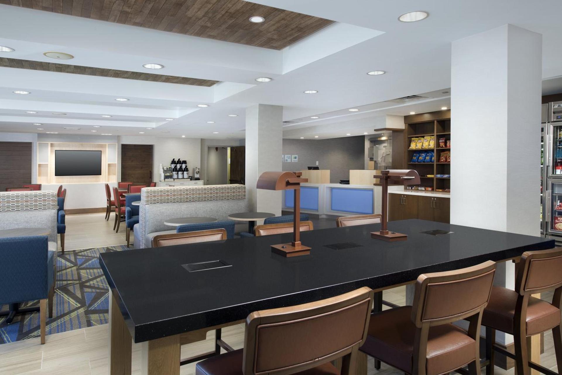 Holiday Inn Express Andover North - Lawrence by IHG photo 12