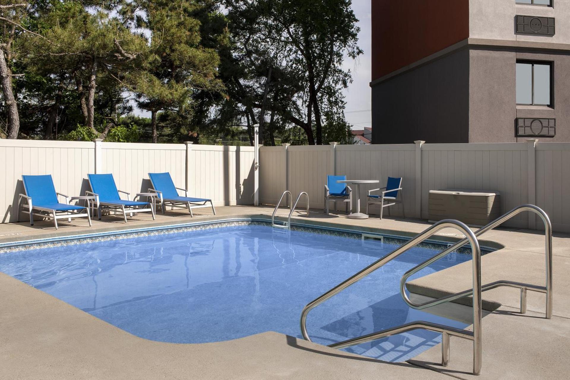 Holiday Inn Express Boston - Saugus by IHG photo 16