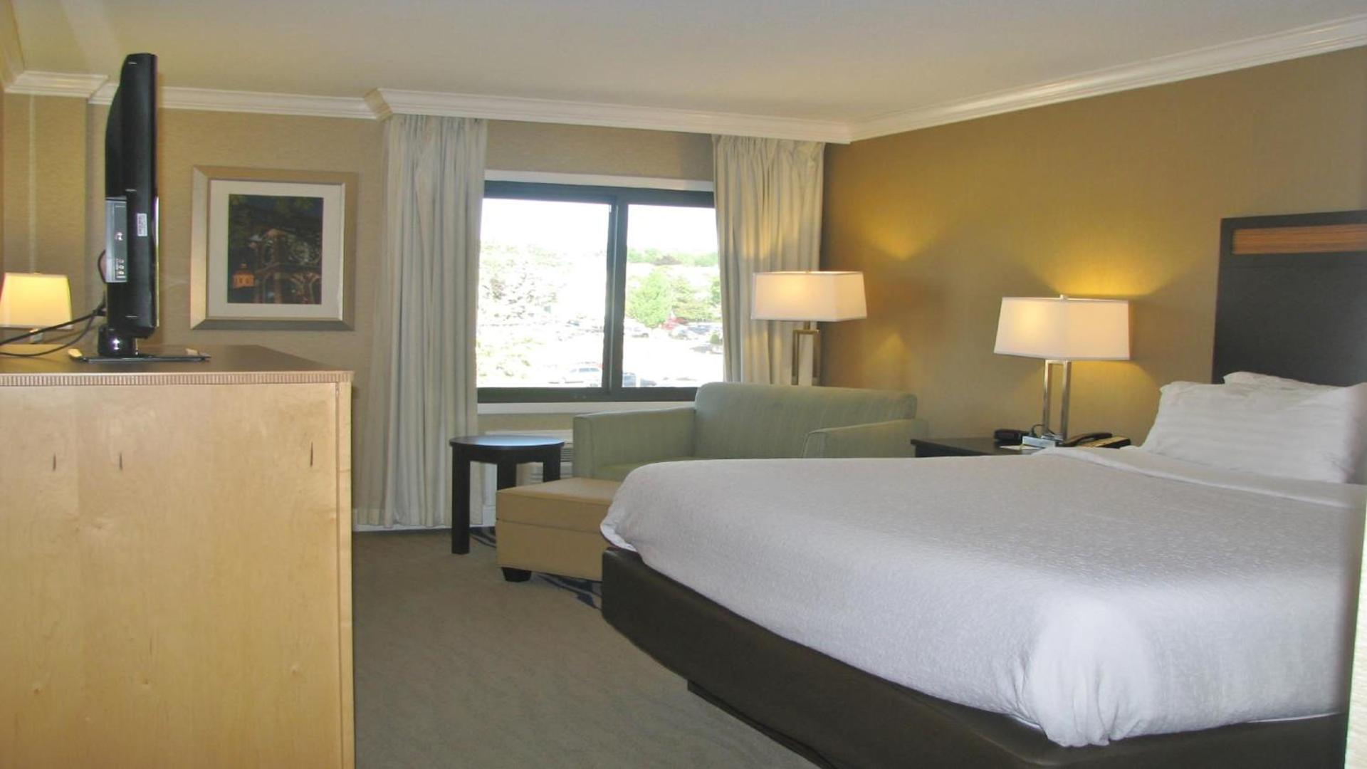 Doubletree By Hilton Concord Downtown photo 25