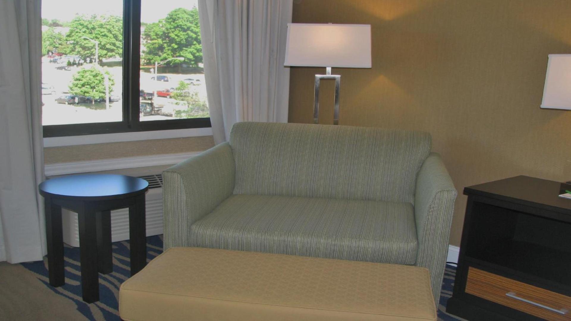 Doubletree By Hilton Concord Downtown photo 31