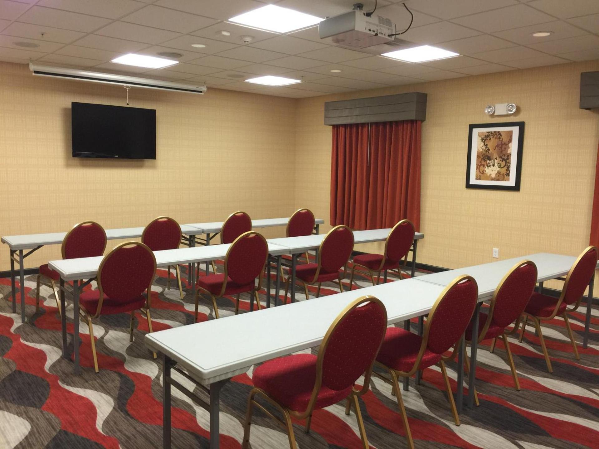 Holiday Inn Express and Suites - Bradford by IHG photo 24