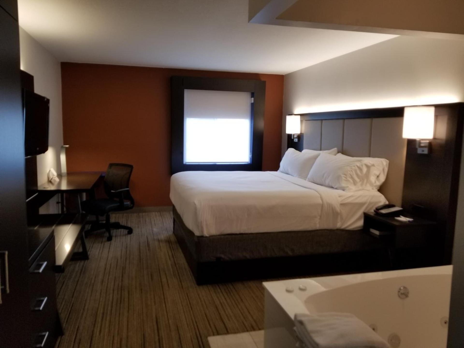 Holiday Inn Express Birch Run-Frankenmuth Area by IHG photo 48