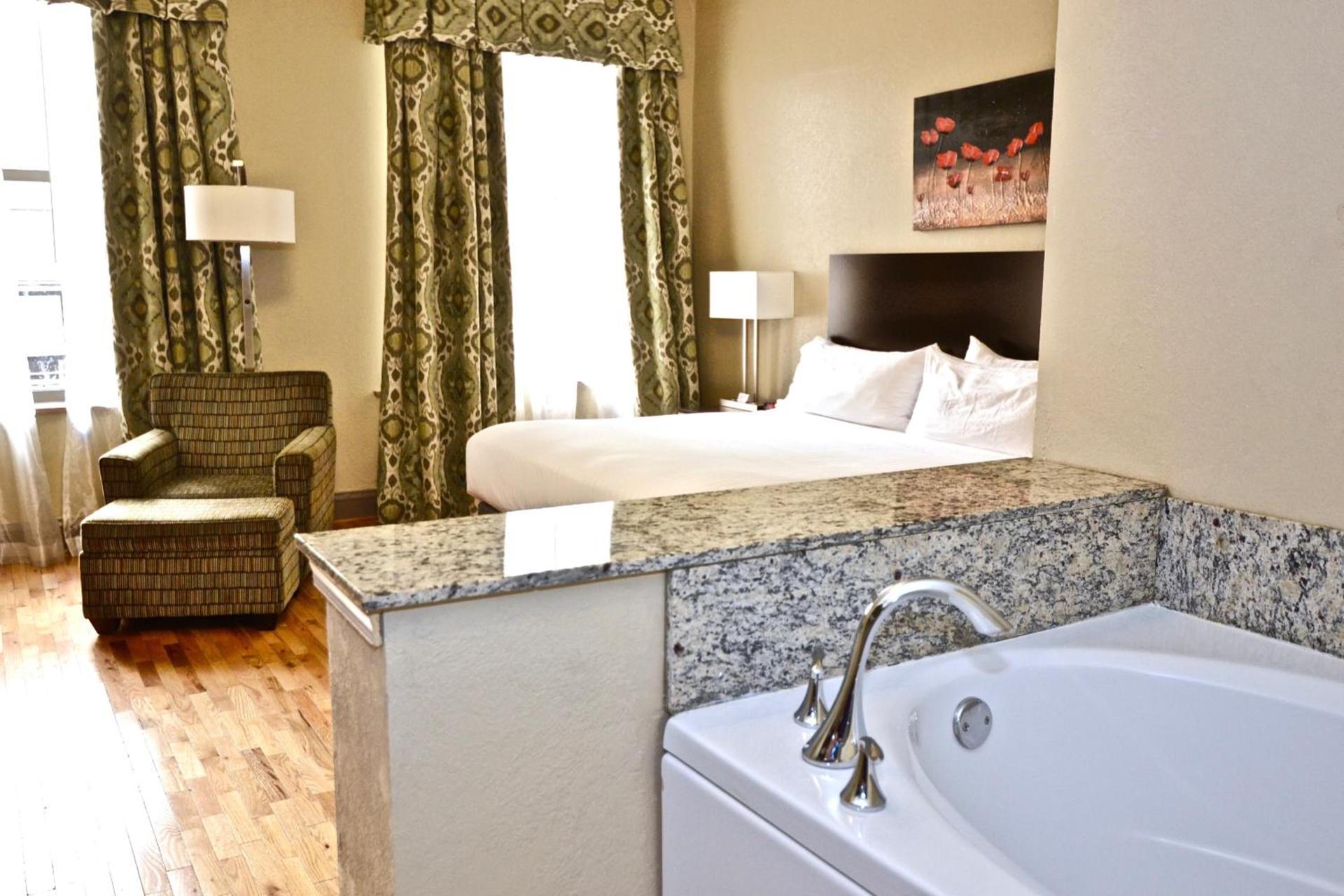 Holiday Inn Express Cleveland Downtown by IHG photo 29