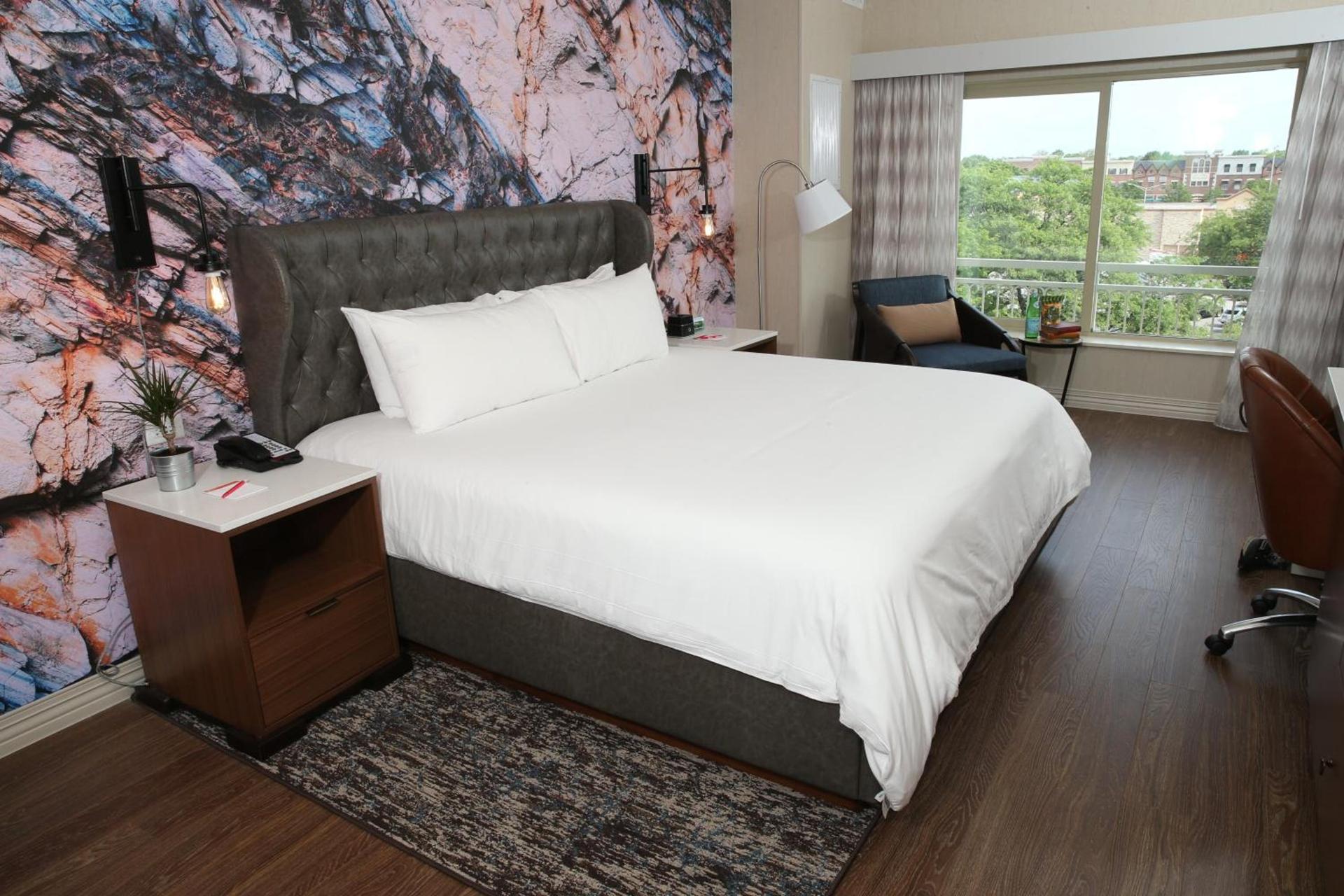 Hotel Indigo Naperville Riverwalk by IHG photo 12