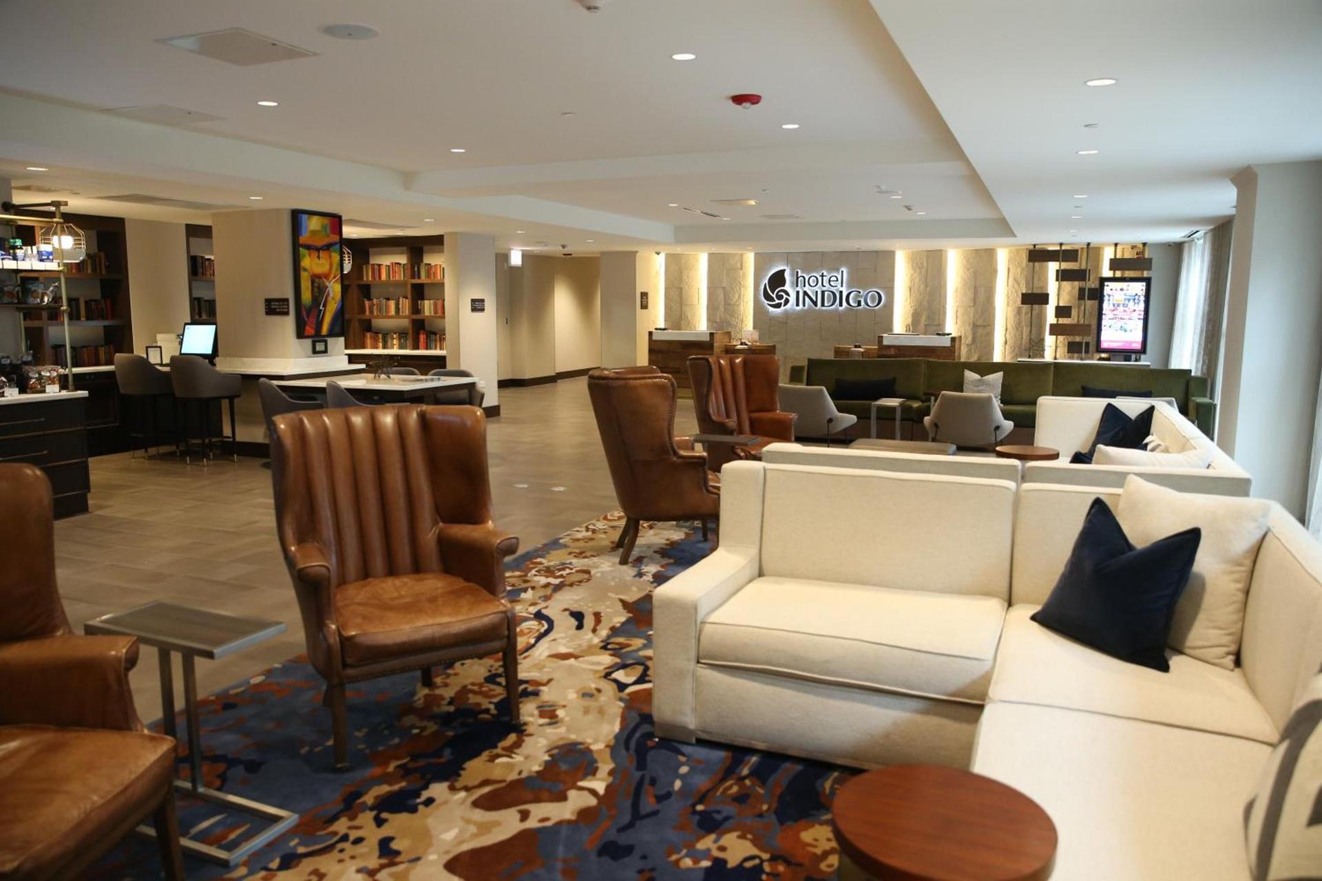 Hotel Indigo Naperville Riverwalk by IHG photo 21