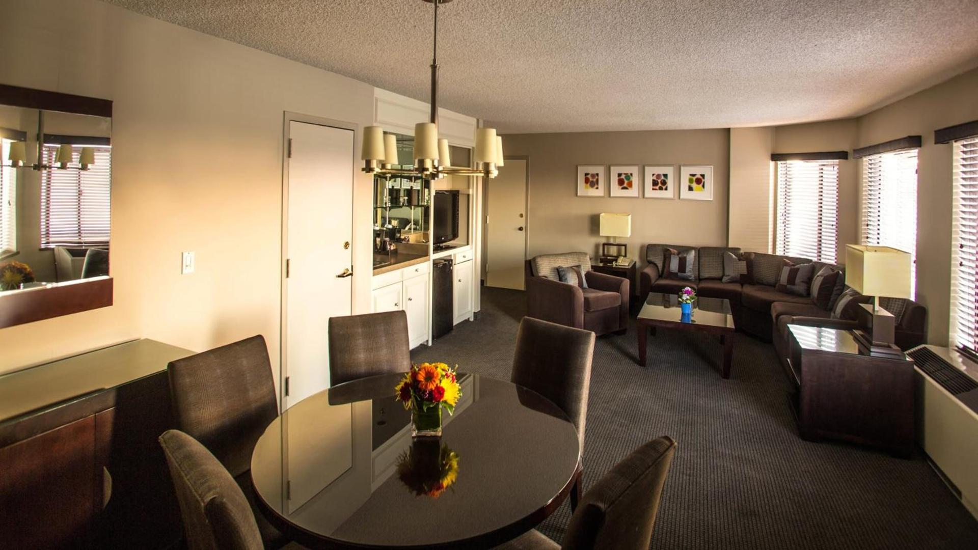 Concord Plaza Hotel photo 56