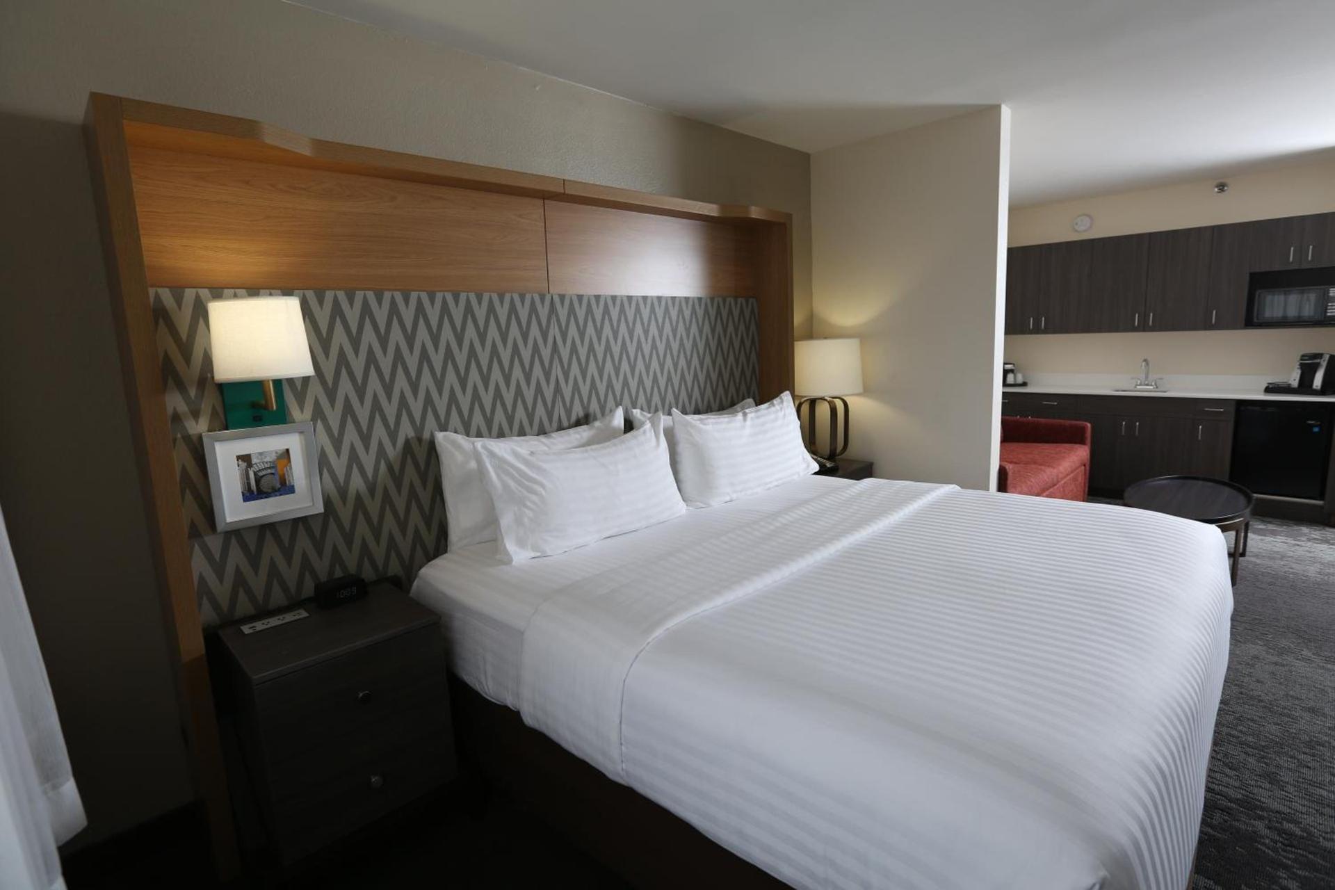 Holiday Inn Chicago North Shore by IHG photo 51