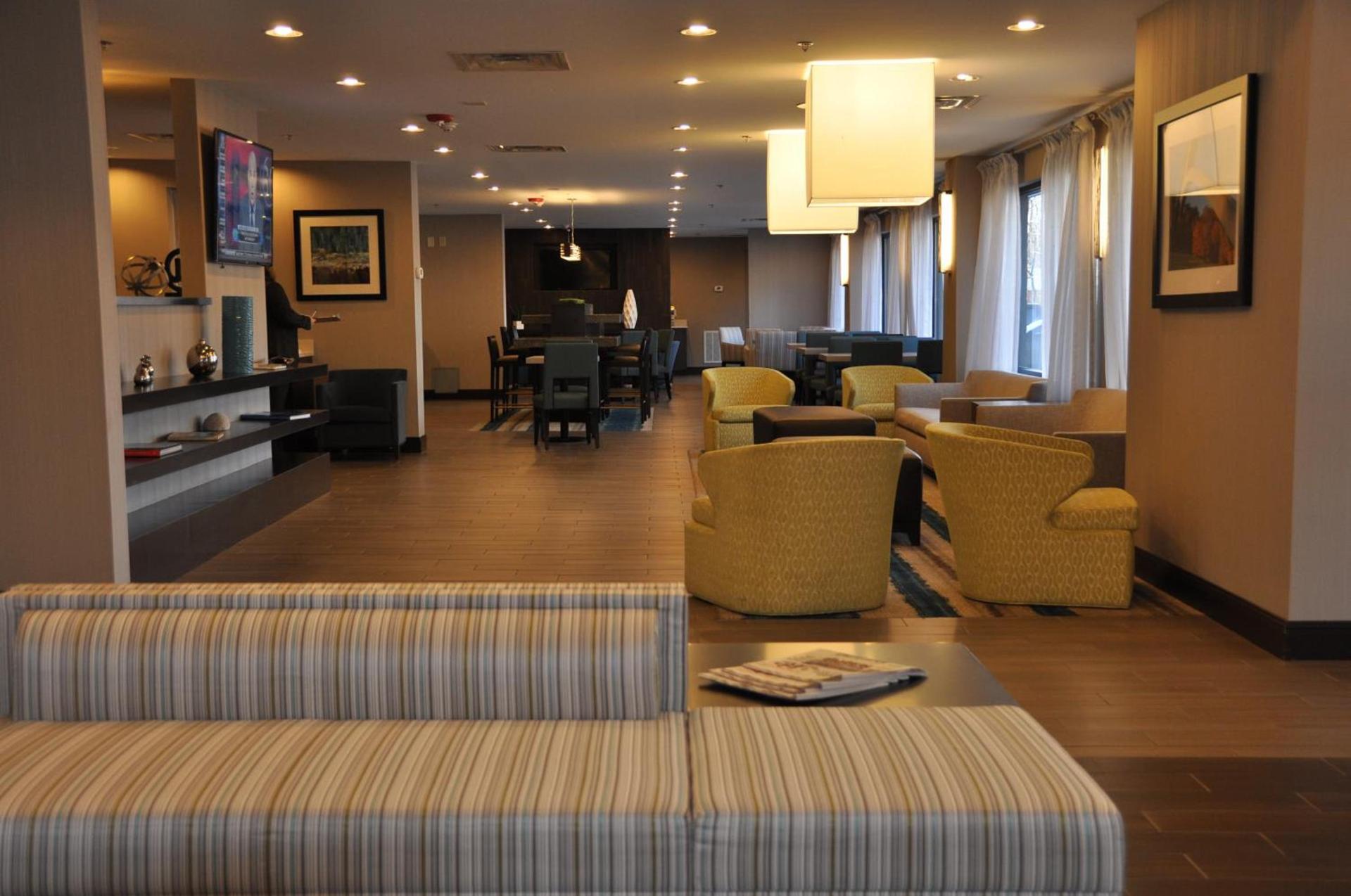 Holiday Inn Express Brentwood-South Cool Springs by IHG photo 10