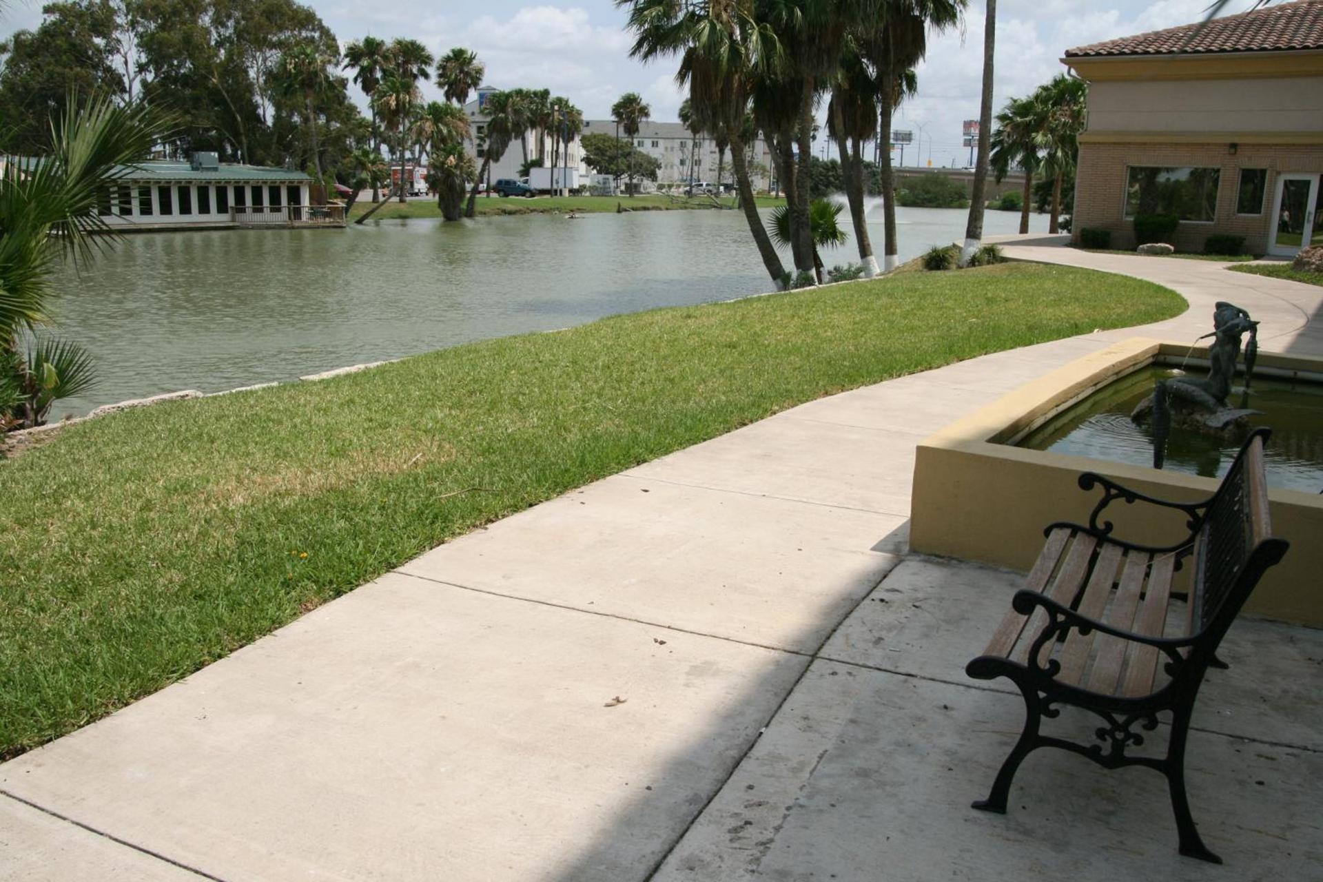 Holiday Inn Express Hotel and Suites Brownsville by IHG photo 11