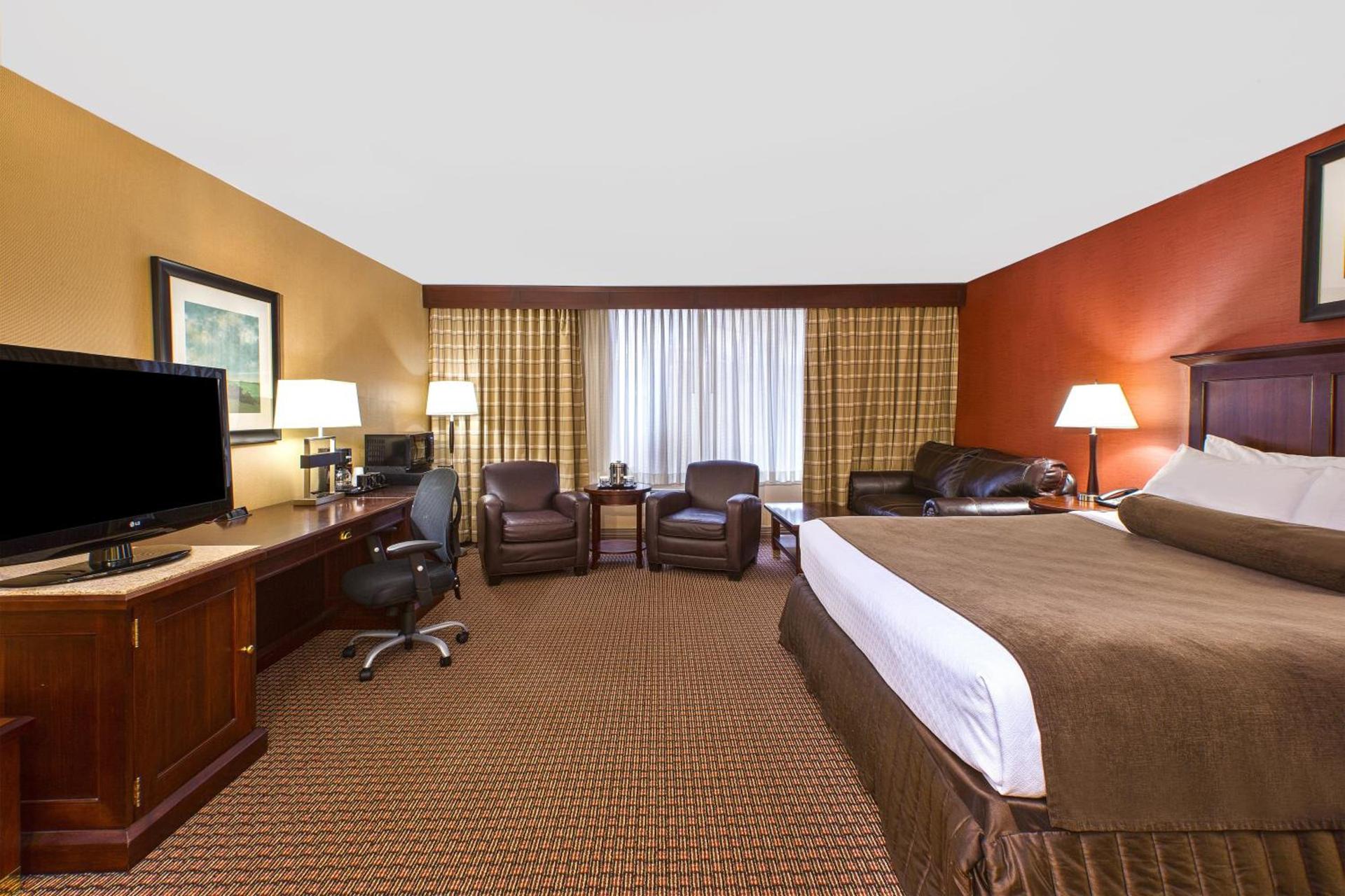 Ramada by Wyndham Cleveland Independence photo 28