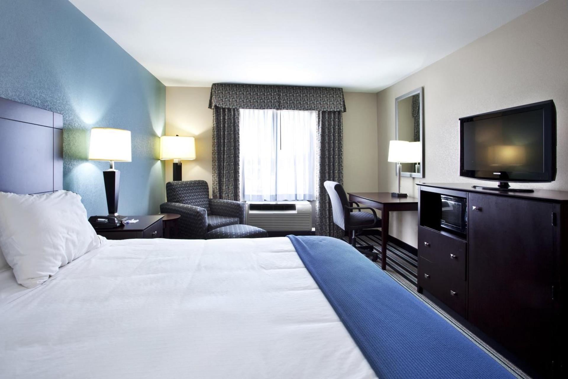 Holiday Inn Express Hotel & Suites Baton Rouge -Port Allen by IHG photo 11