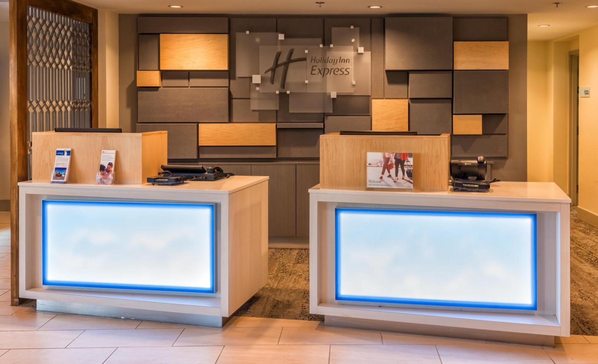 Holiday Inn Express Charleston US Highway 17 & I-526 by IHG photo 6