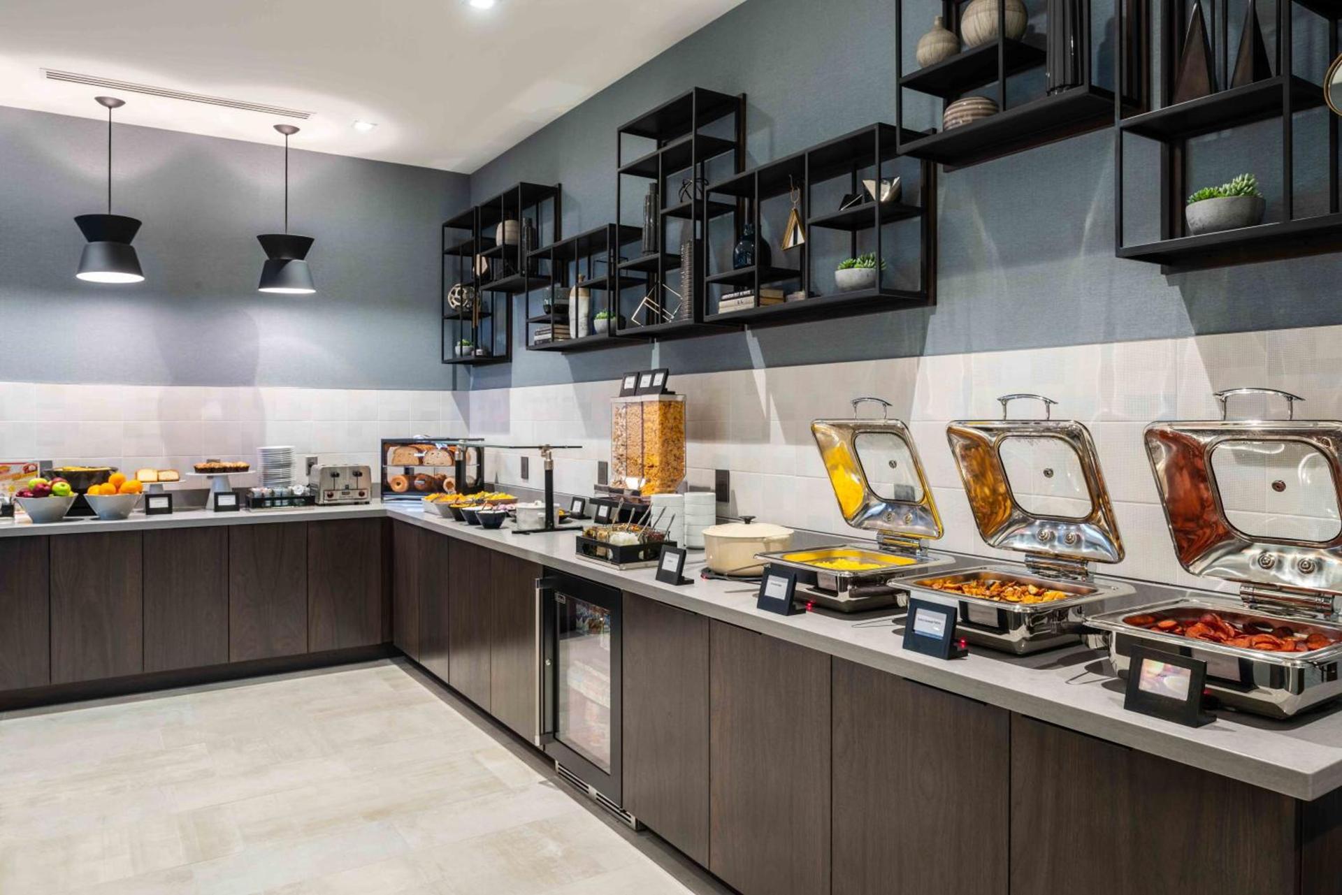 Staybridge Suites - Quincy by IHG photo 10