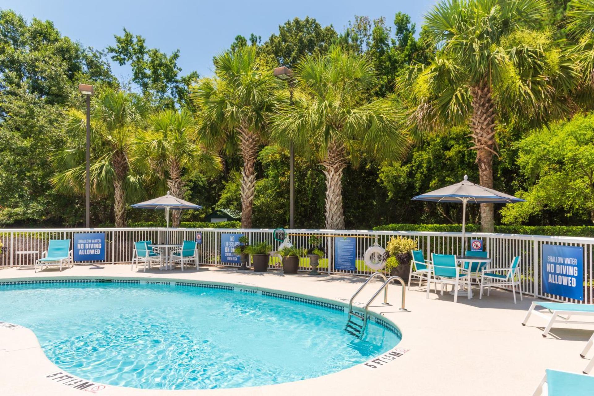 Holiday Inn Express Charleston US Highway 17 & I-526 by IHG photo 17