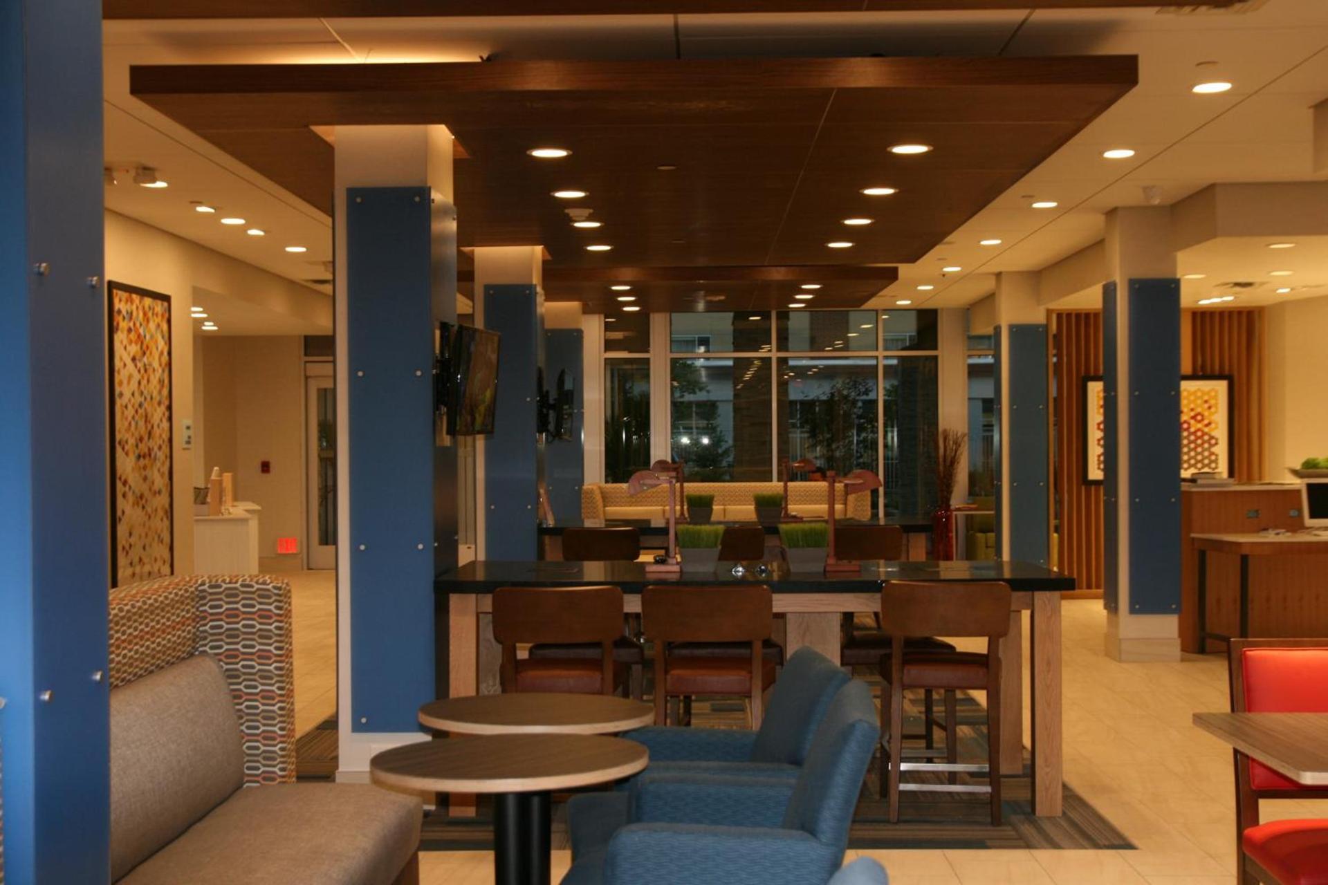 Holiday Inn Express & Suites Boise Airport by IHG photo 22