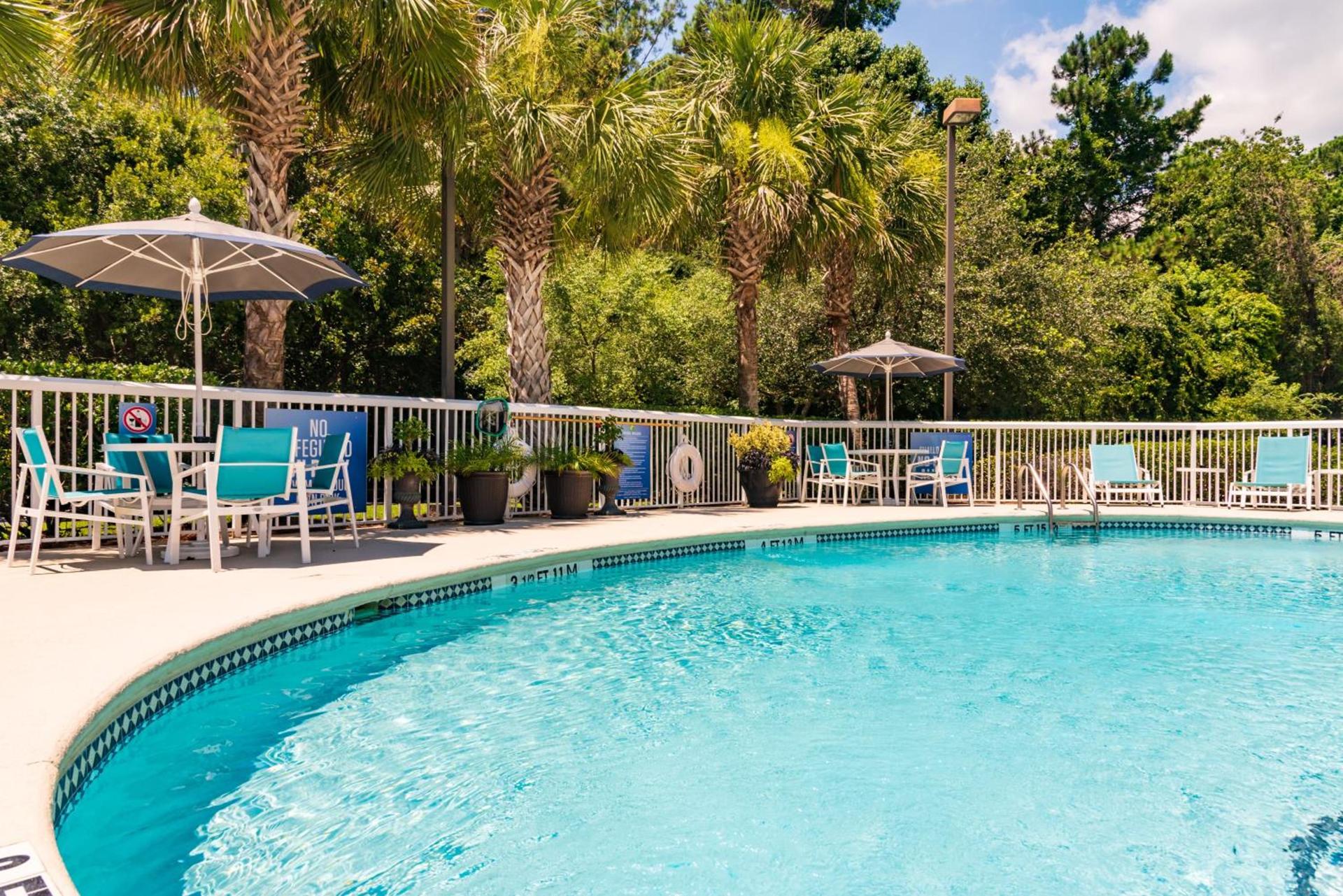 Holiday Inn Express Charleston US Highway 17 & I-526 by IHG photo 16