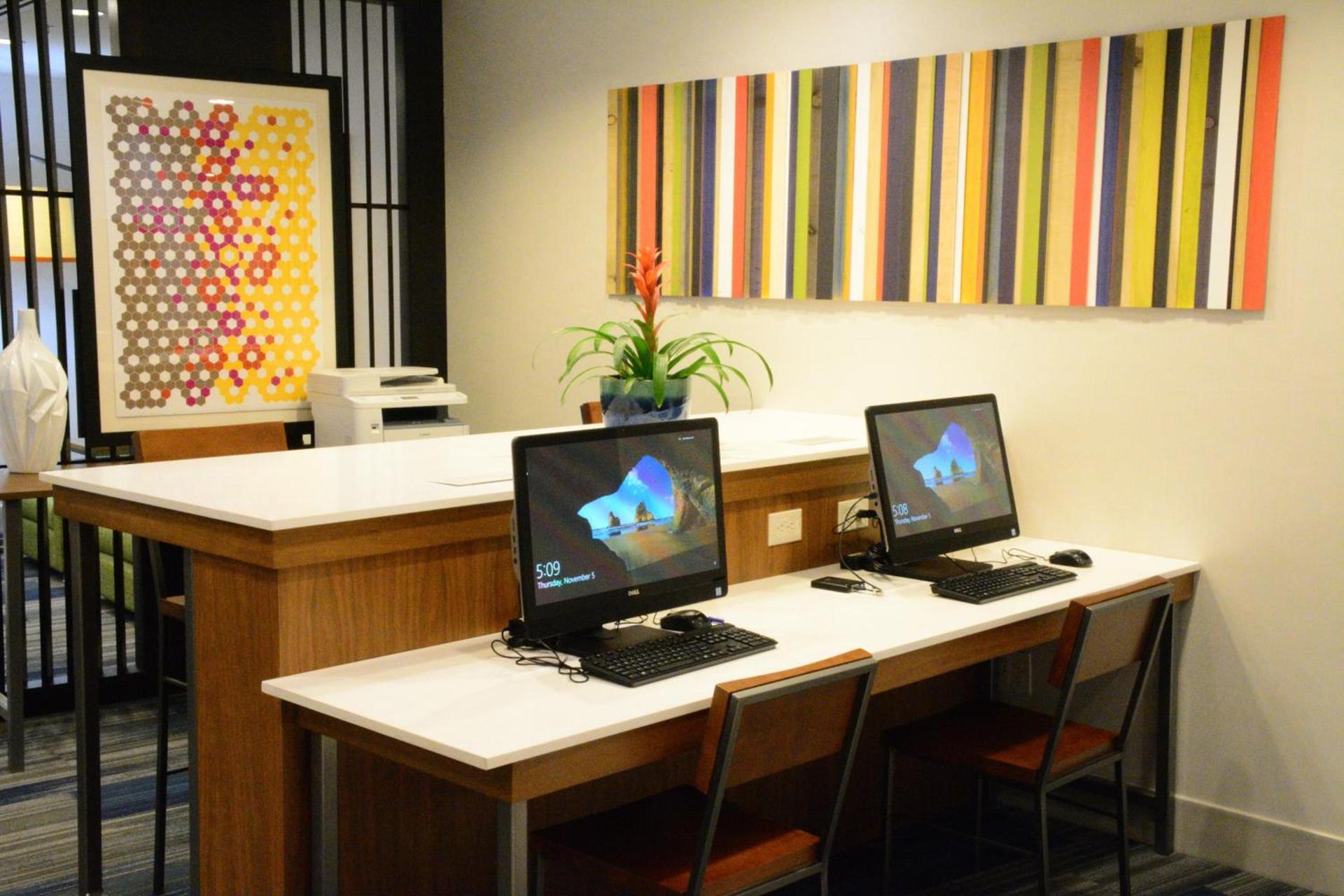 Holiday Inn Express & Suites Lexington Park California by IHG photo 12