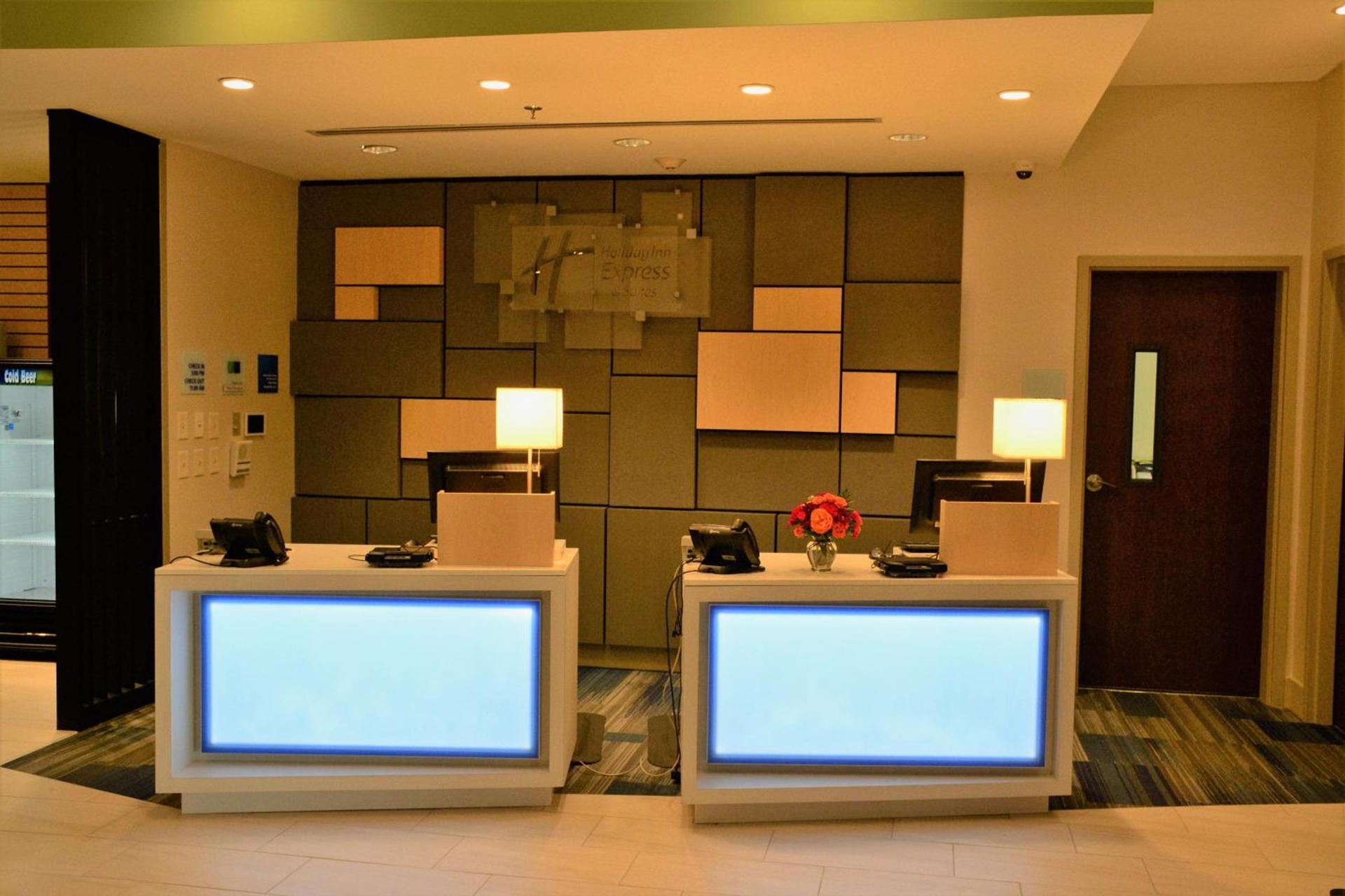 Holiday Inn Express & Suites Lexington Park California by IHG photo 5