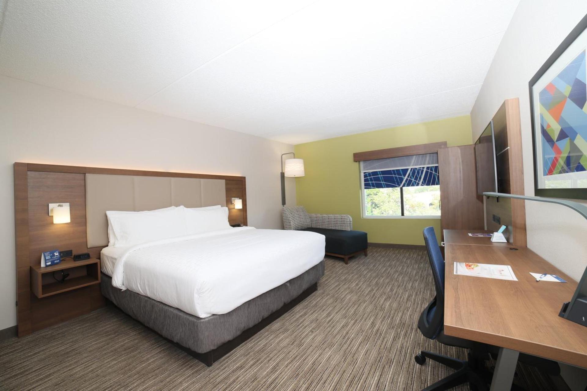 Holiday Inn Express Naperville by IHG photo 29
