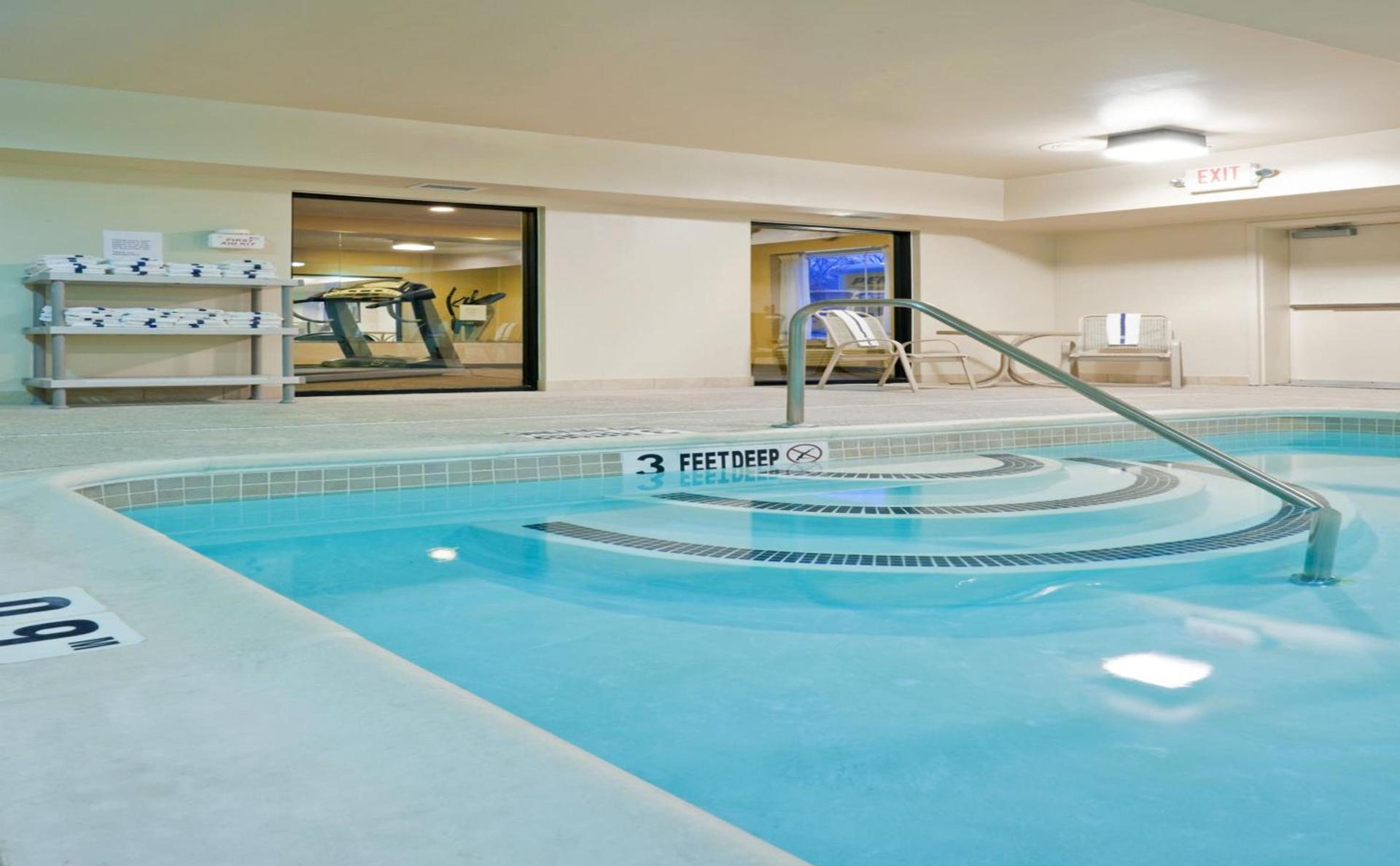 Holiday Inn Express Hotel & Suites Clifton Park by IHG photo 16