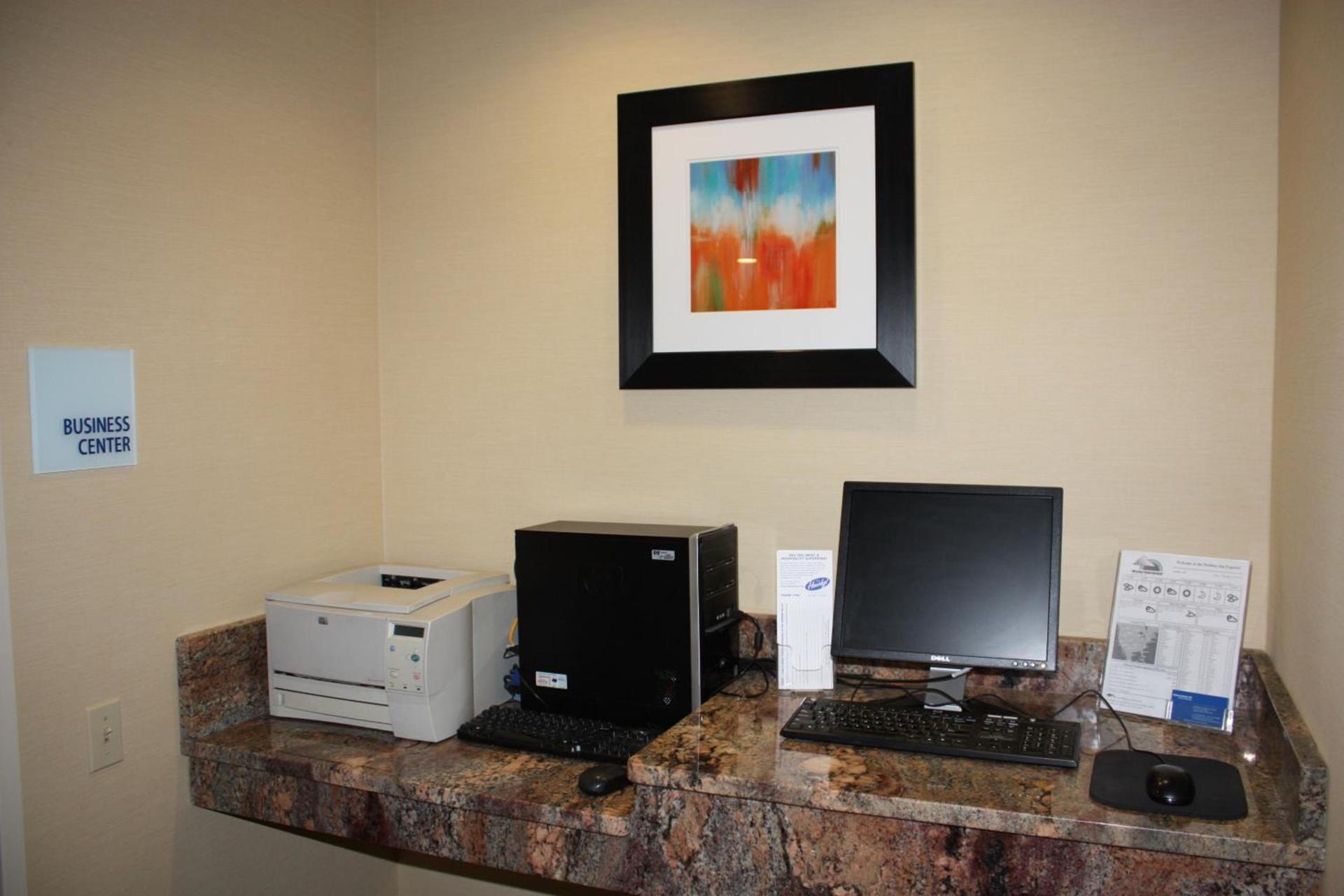 Holiday Inn Express - Ludlow - Chicopee Area by IHG photo 3